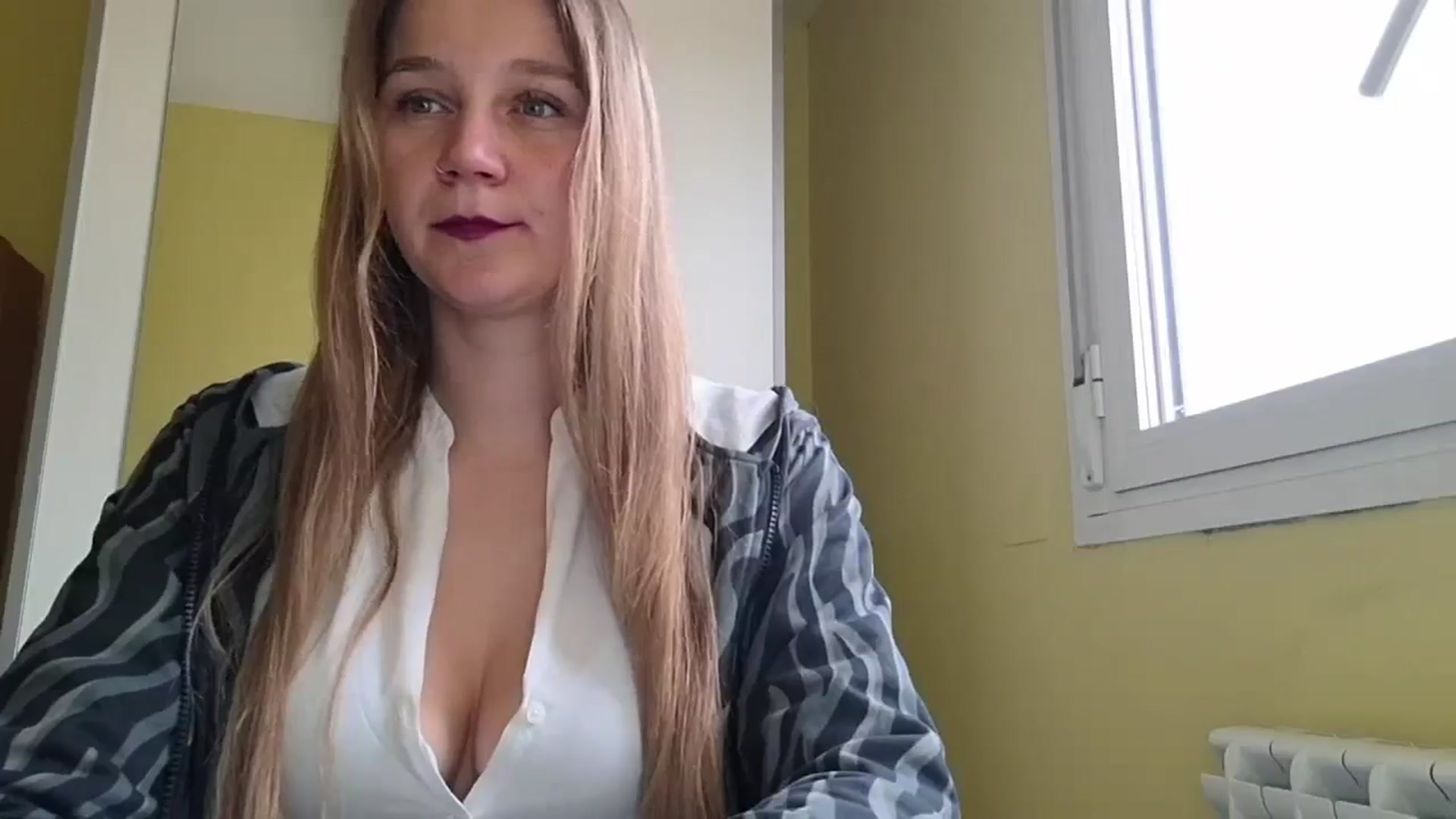 Gallery image thumbnail from KrisssKiss1's myfreecams stream on, 05/02/2026, 12:39 image 7 of 20