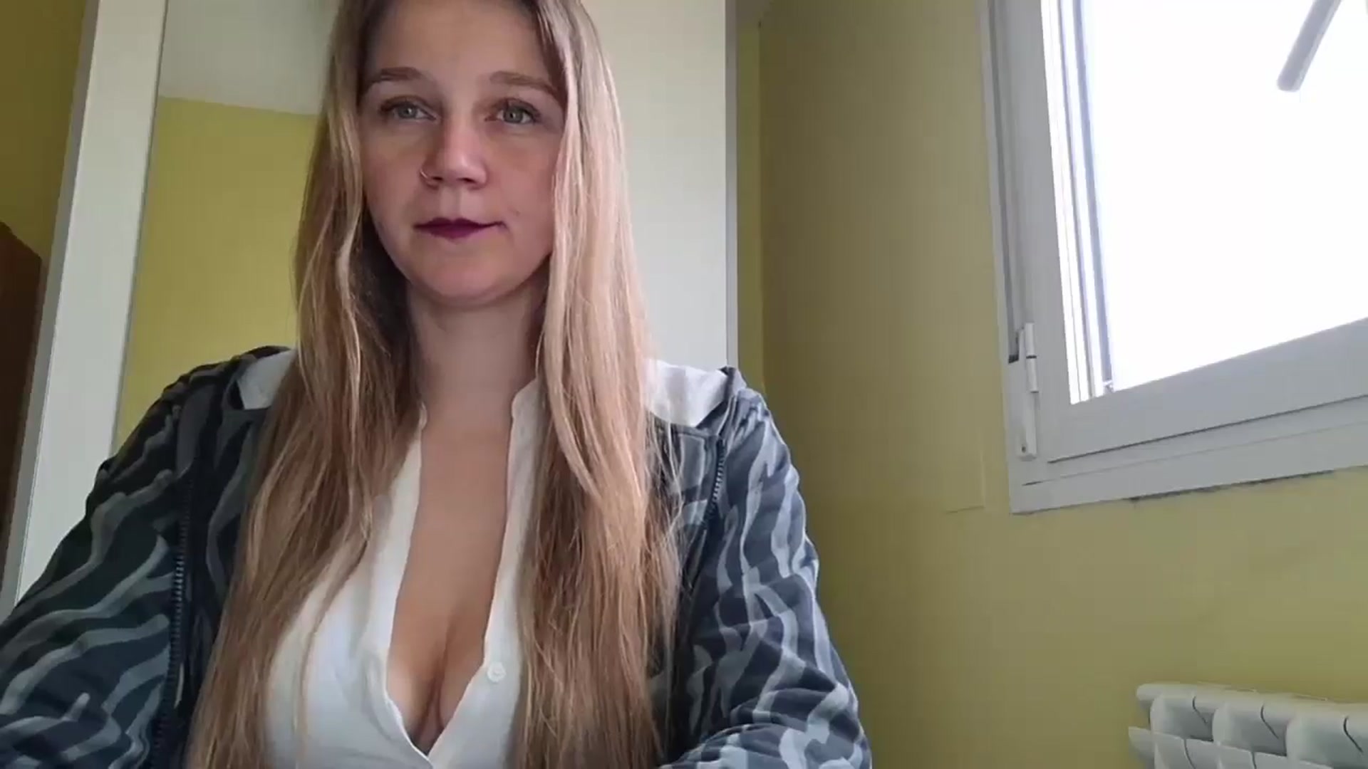 Gallery image thumbnail from KrisssKiss1's myfreecams stream on, 05/02/2026, 12:39 image 5 of 20