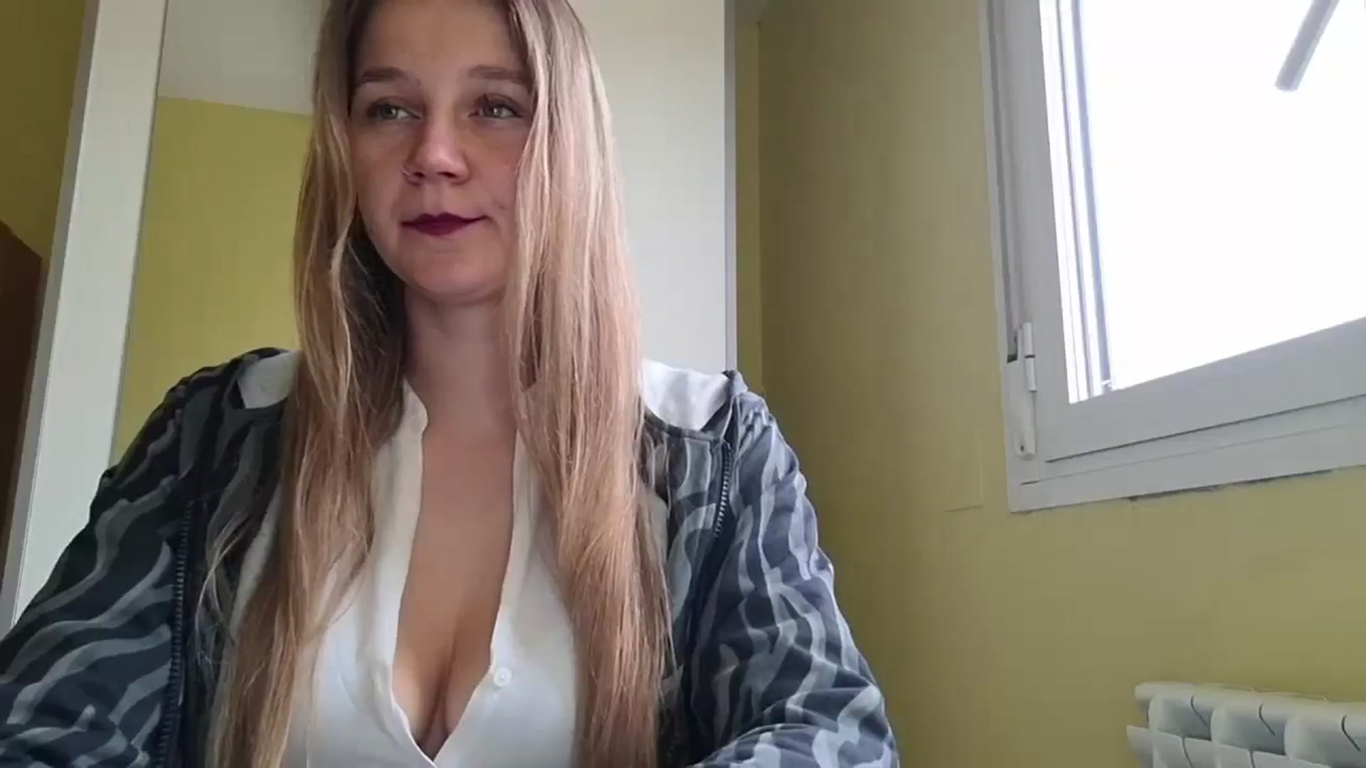 Gallery image thumbnail from KrisssKiss1's myfreecams stream on, 05/02/2026, 12:39 image 8 of 20