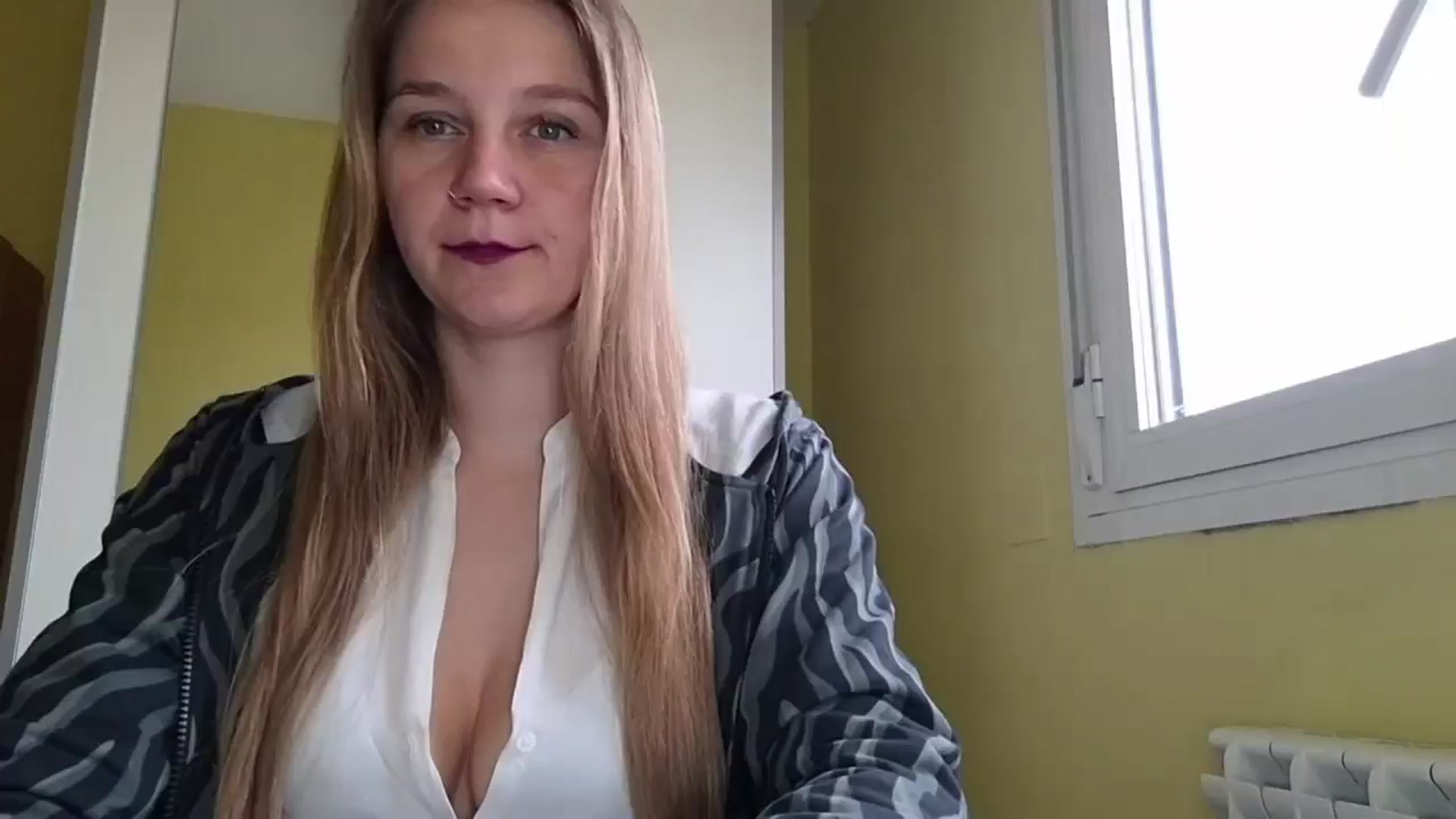 Gallery image thumbnail from KrisssKiss1's myfreecams stream on, 05/02/2026, 12:39 image 1 of 20