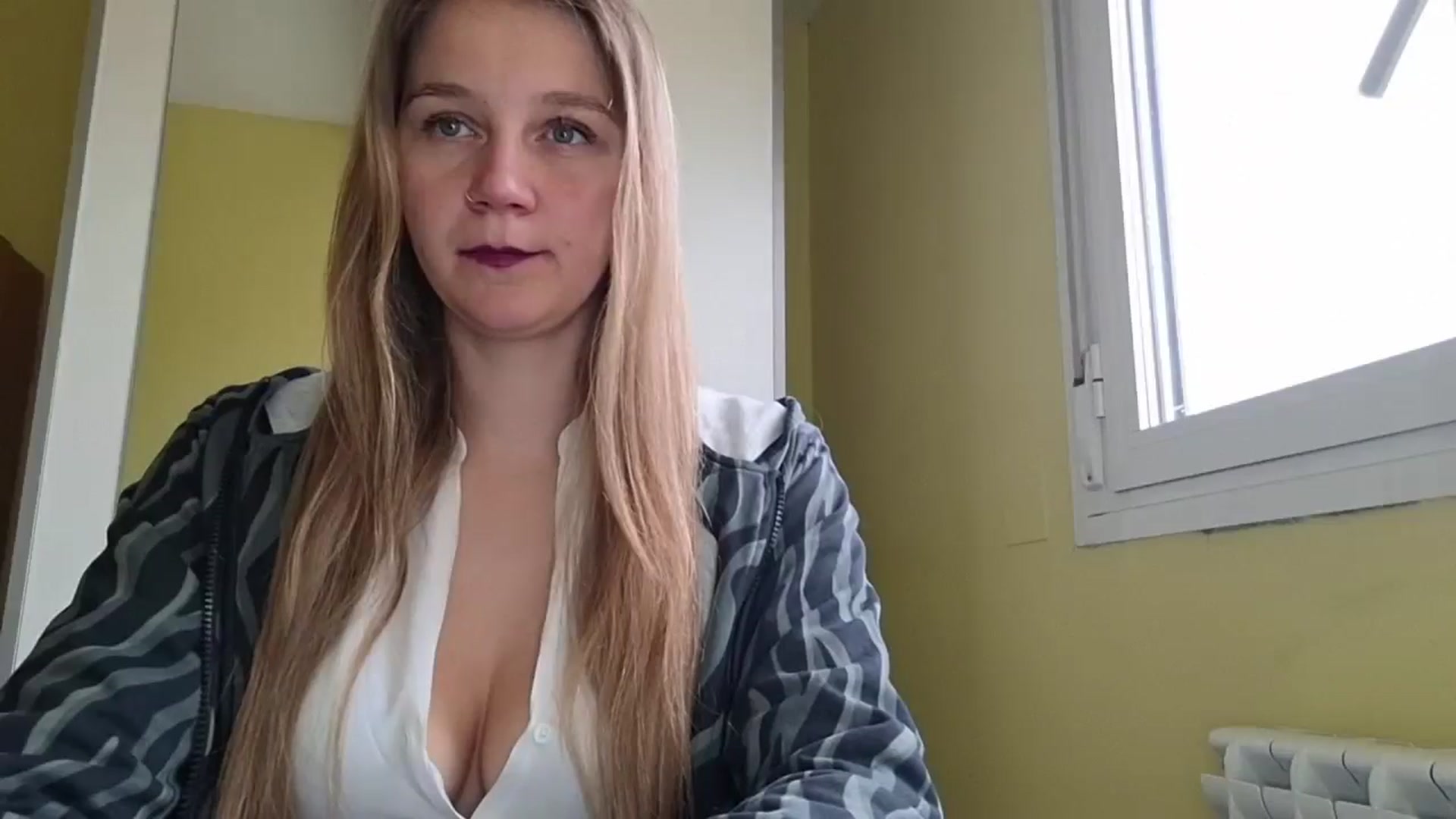 Gallery image thumbnail from KrisssKiss1's myfreecams stream on, 05/02/2026, 12:39 image 3 of 20