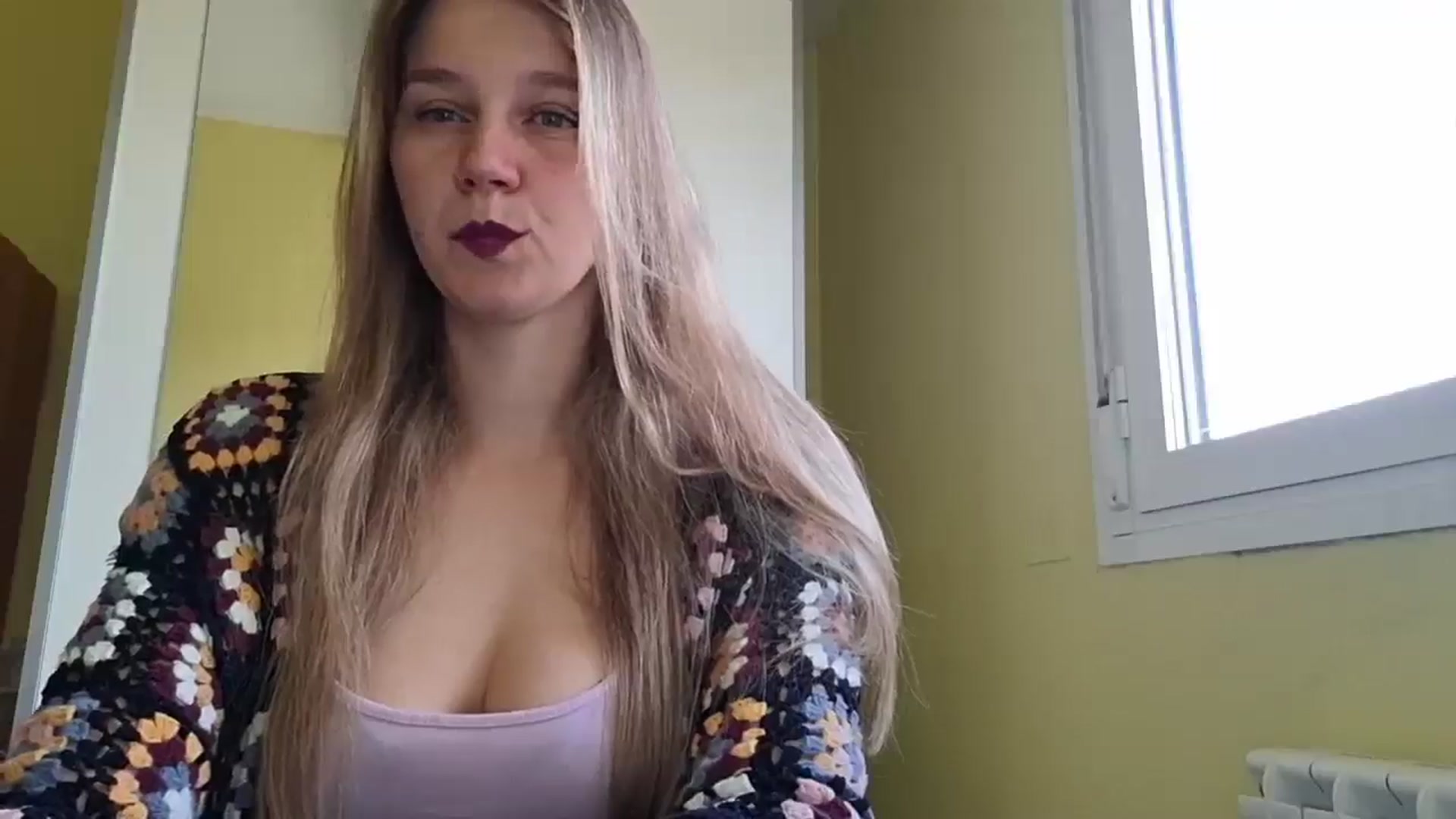 Gallery image thumbnail from KrisssKiss1's myfreecams stream on, 05/05/2026, 11:28 image 6 of 20