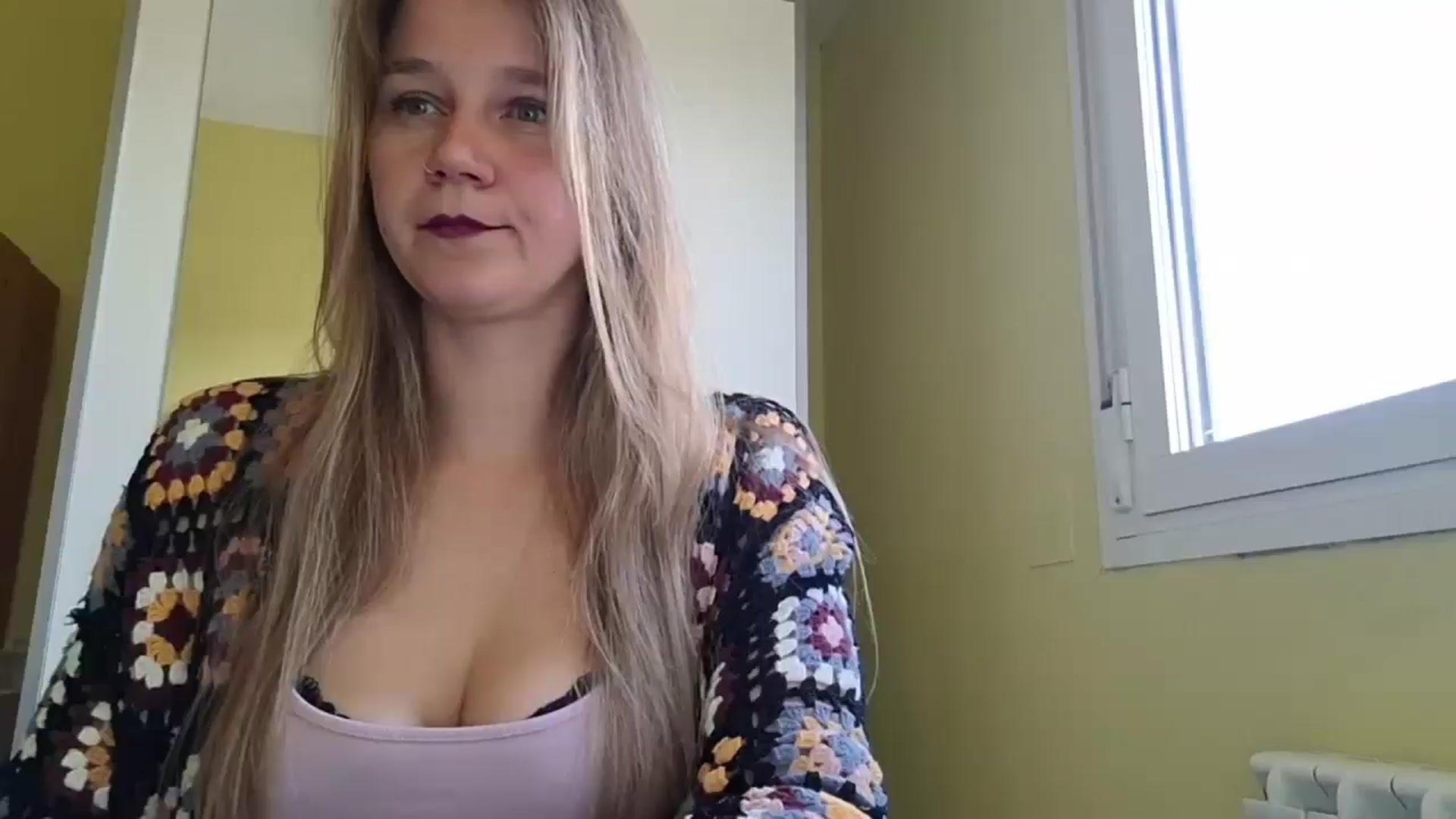 Gallery image thumbnail from KrisssKiss1's myfreecams stream on, 05/05/2026, 13:39 image 1 of 20