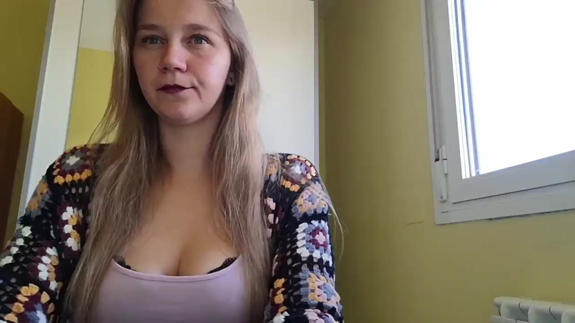 Gallery image thumbnail from KrisssKiss1's myfreecams stream on, 05/05/2026, 13:39 image 3 of 20