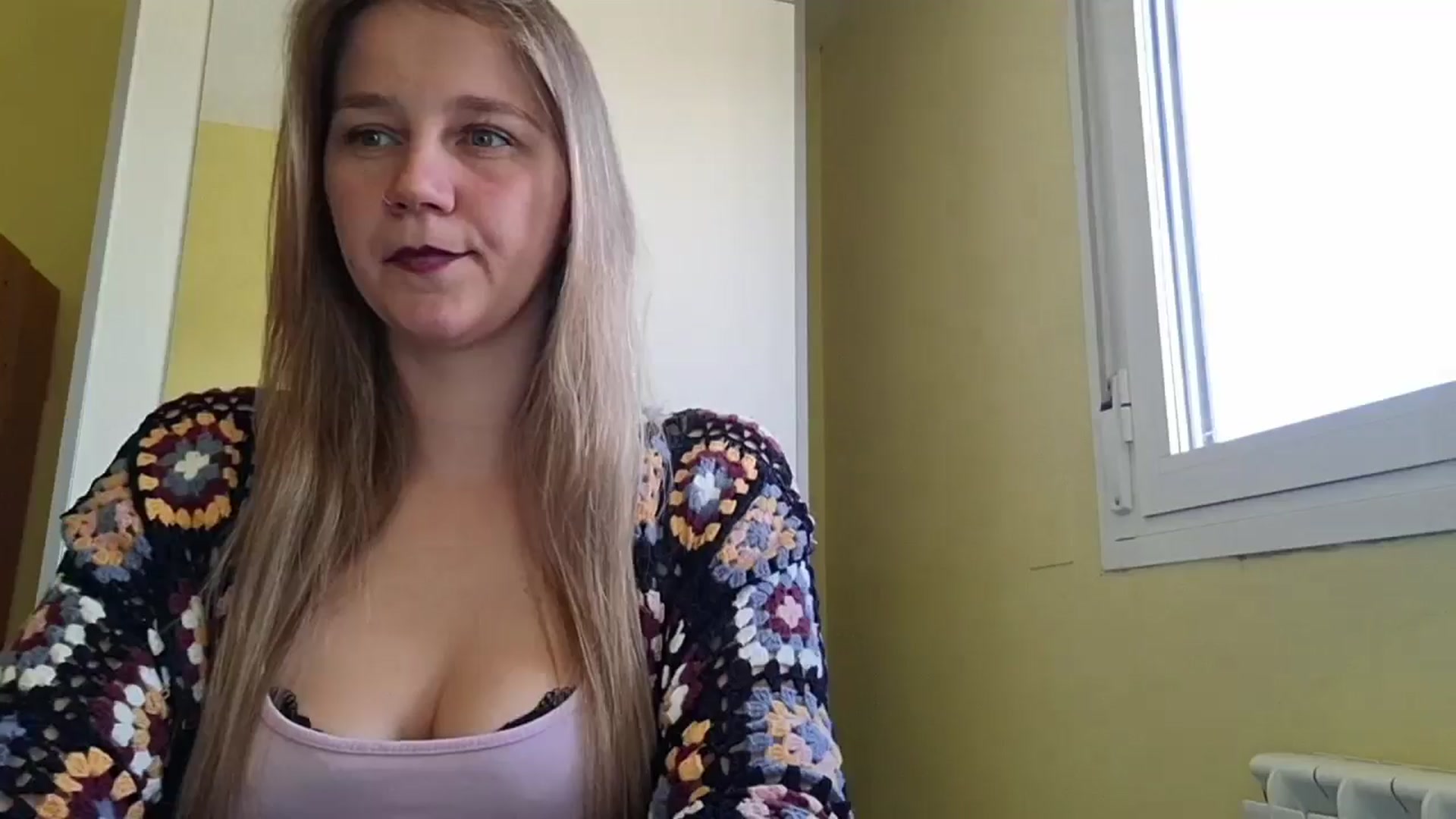 Gallery image thumbnail from KrisssKiss1's myfreecams stream on, 05/05/2026, 13:39 image 8 of 20