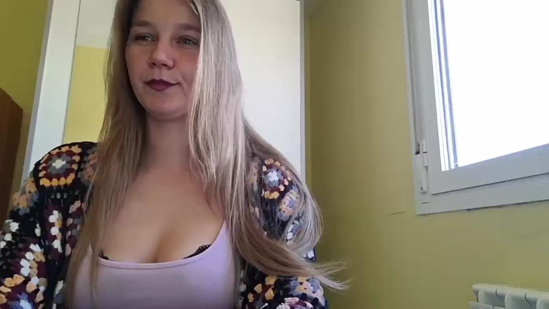 Gallery image thumbnail from KrisssKiss1's myfreecams stream on, 05/05/2026, 13:39 image 10 of 20