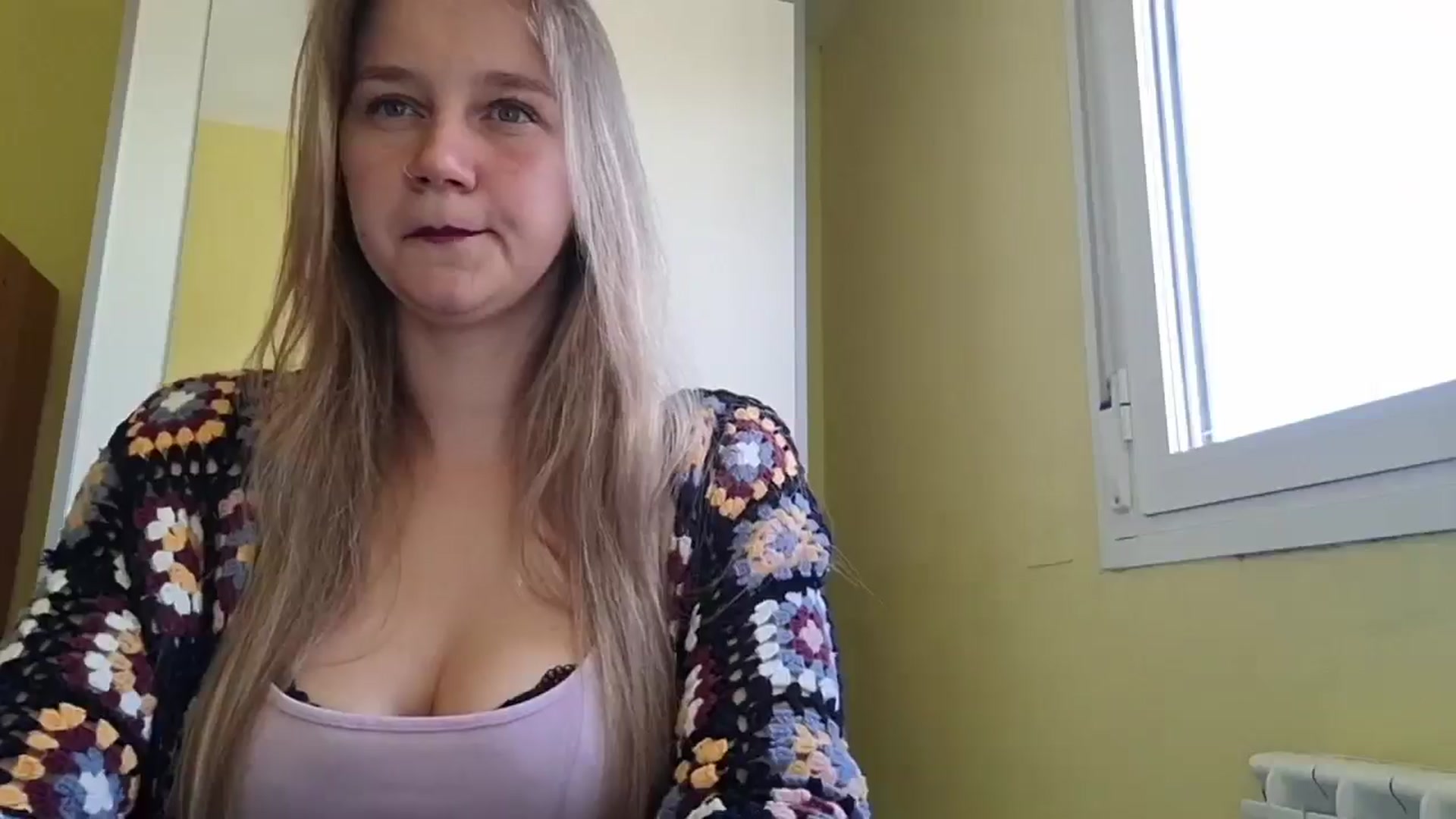 Gallery image thumbnail from KrisssKiss1's myfreecams stream on, 05/05/2026, 13:39 image 5 of 20