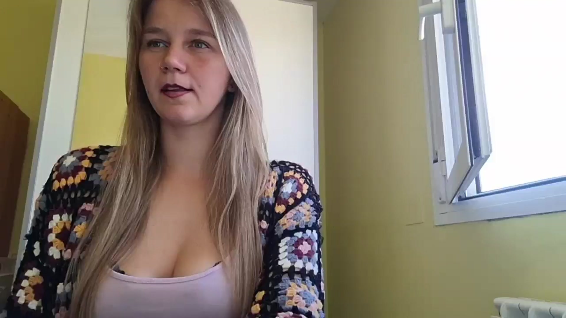 Gallery image thumbnail from KrisssKiss1's myfreecams stream on, 05/05/2026, 13:39 image 20 of 20
