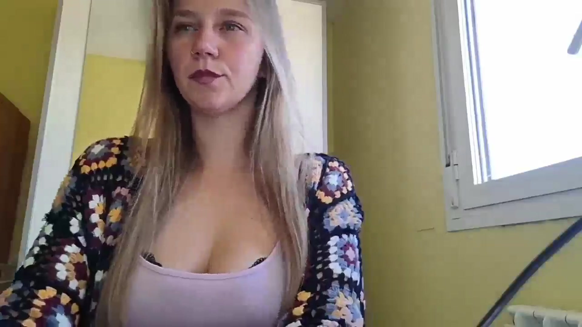 Gallery image thumbnail from KrisssKiss1's myfreecams stream on, 05/05/2026, 14:57 image 3 of 20