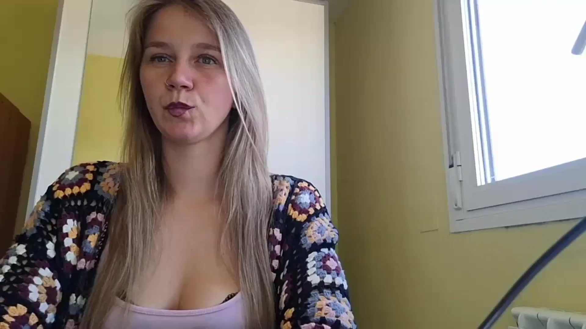 Gallery image thumbnail from KrisssKiss1's myfreecams stream on, 05/05/2026, 14:57 image 12 of 20