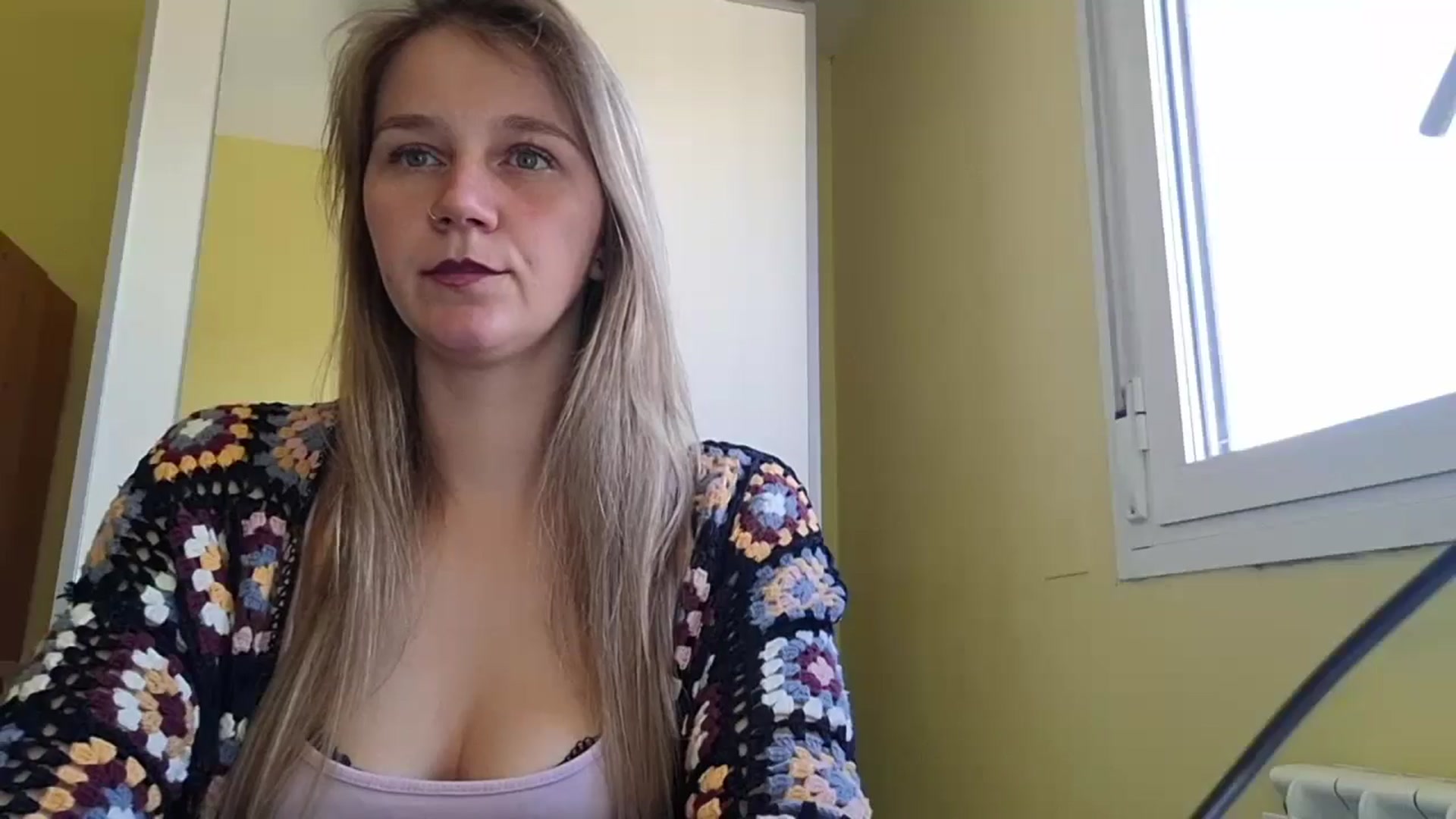 Gallery image thumbnail from KrisssKiss1's myfreecams stream on, 05/05/2026, 14:57 image 7 of 20