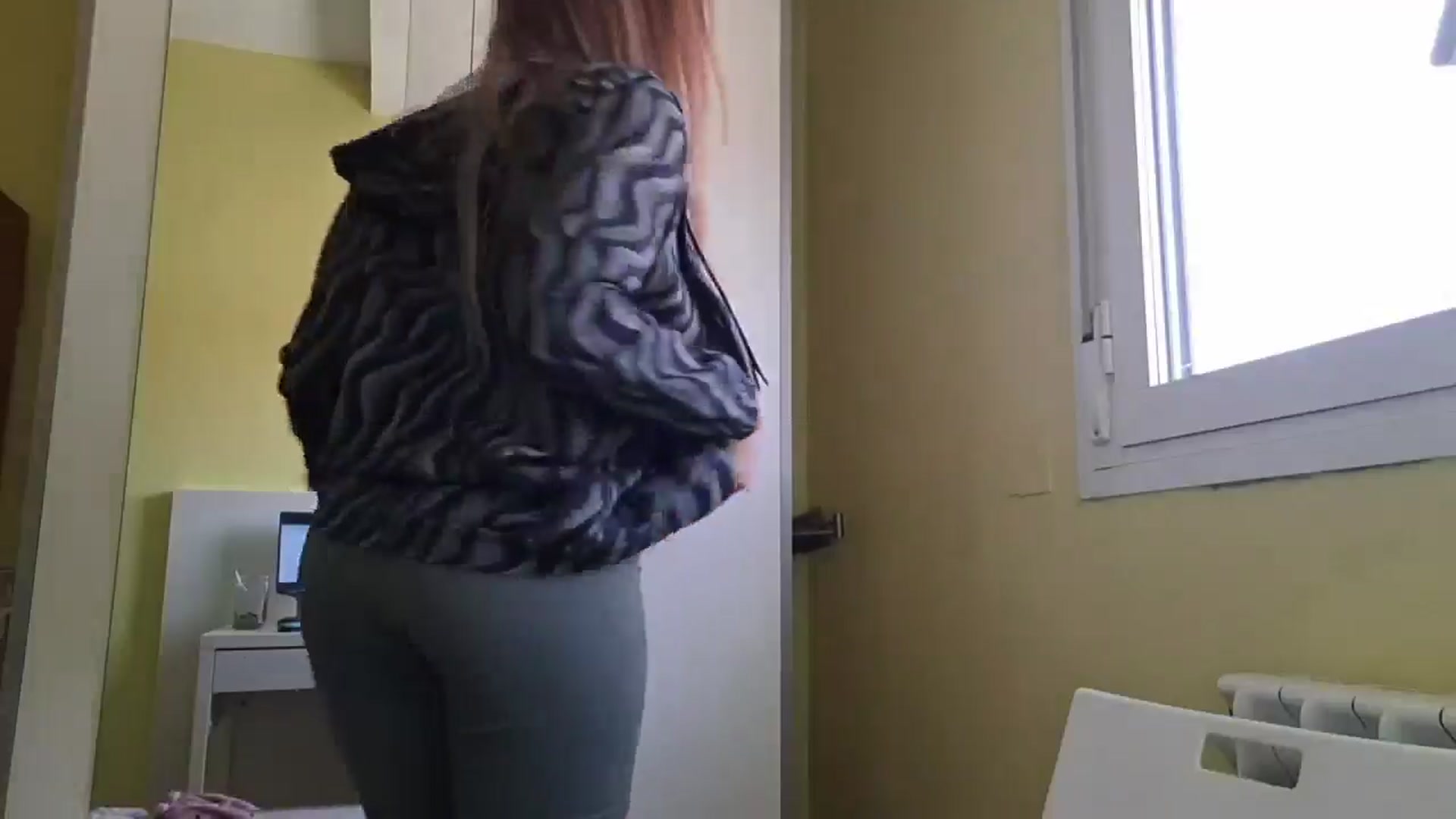 Gallery image thumbnail from KrisssKiss1's myfreecams stream on, 05/08/2026, 12:59 image 12 of 20