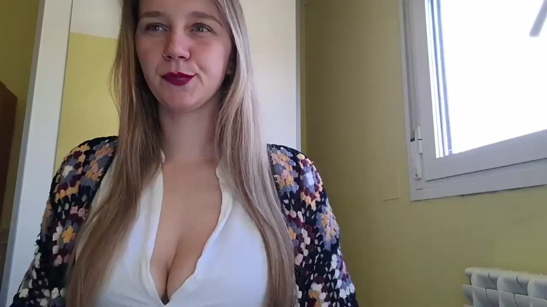 Gallery image thumbnail from KrisssKiss1's myfreecams stream on, 05/11/2026, 11:36 image 11 of 20
