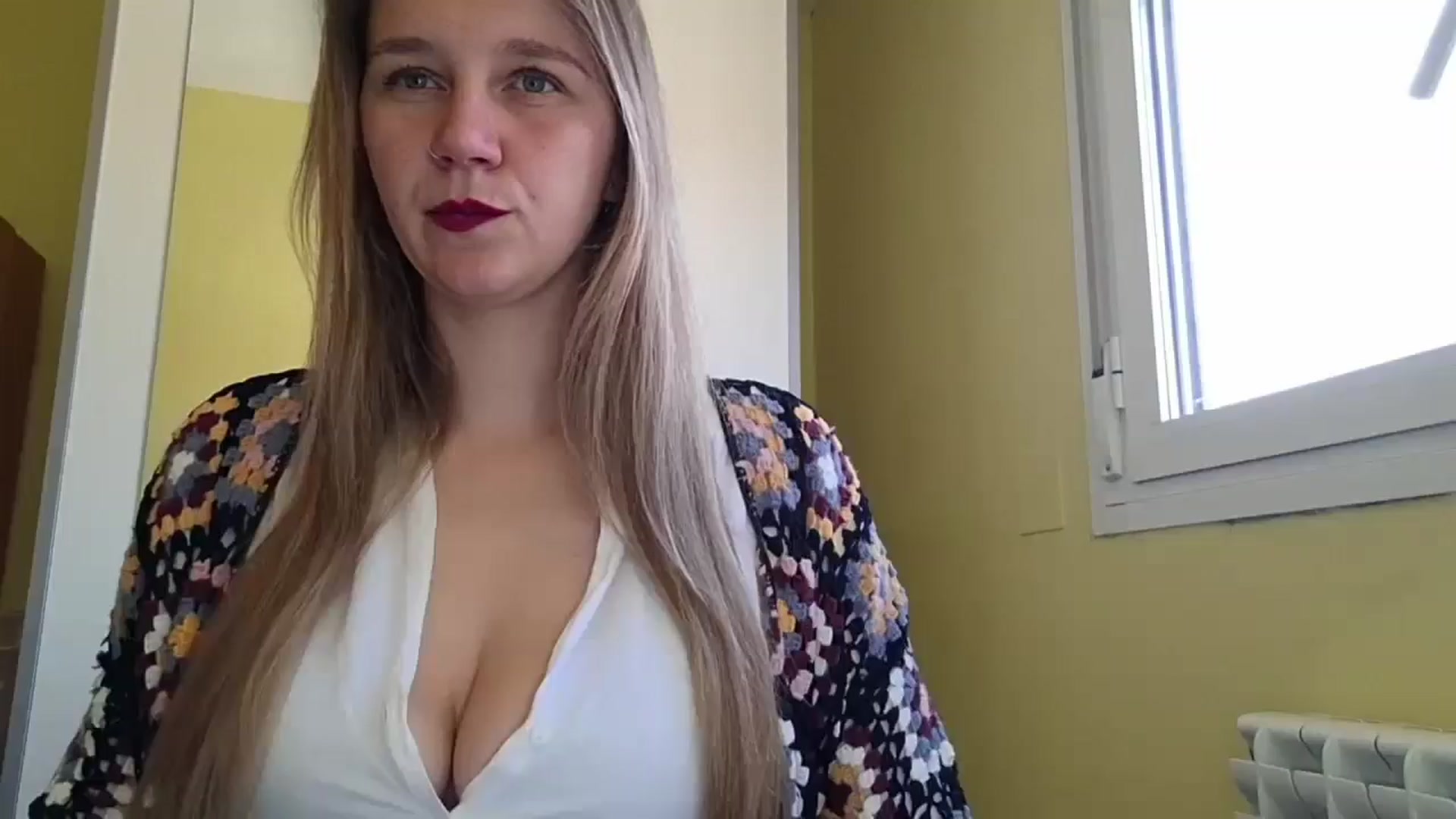 Gallery image thumbnail from KrisssKiss1's myfreecams stream on, 05/11/2026, 11:36 image 13 of 20