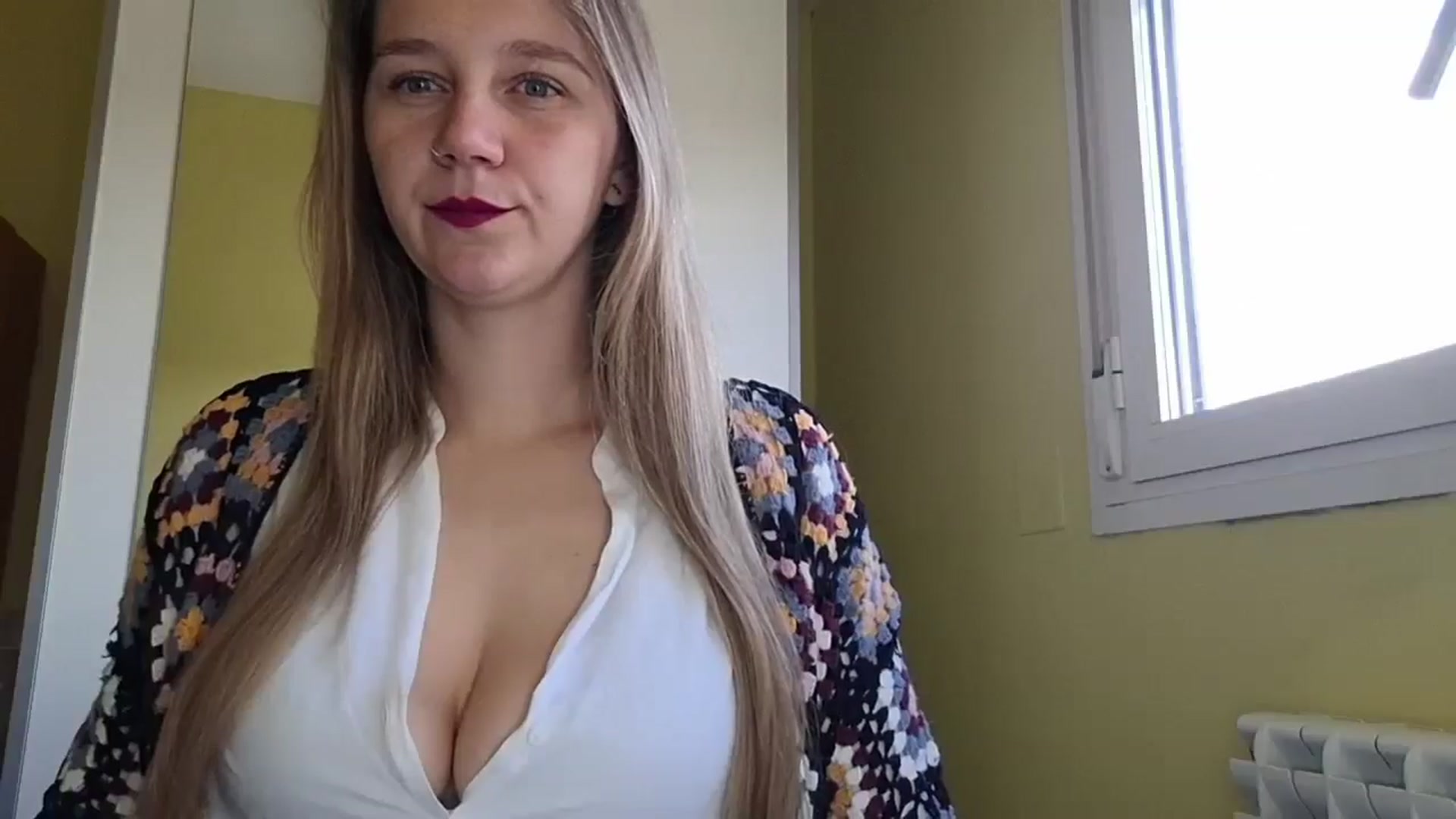 Gallery image thumbnail from KrisssKiss1's myfreecams stream on, 05/11/2026, 11:36 image 9 of 20