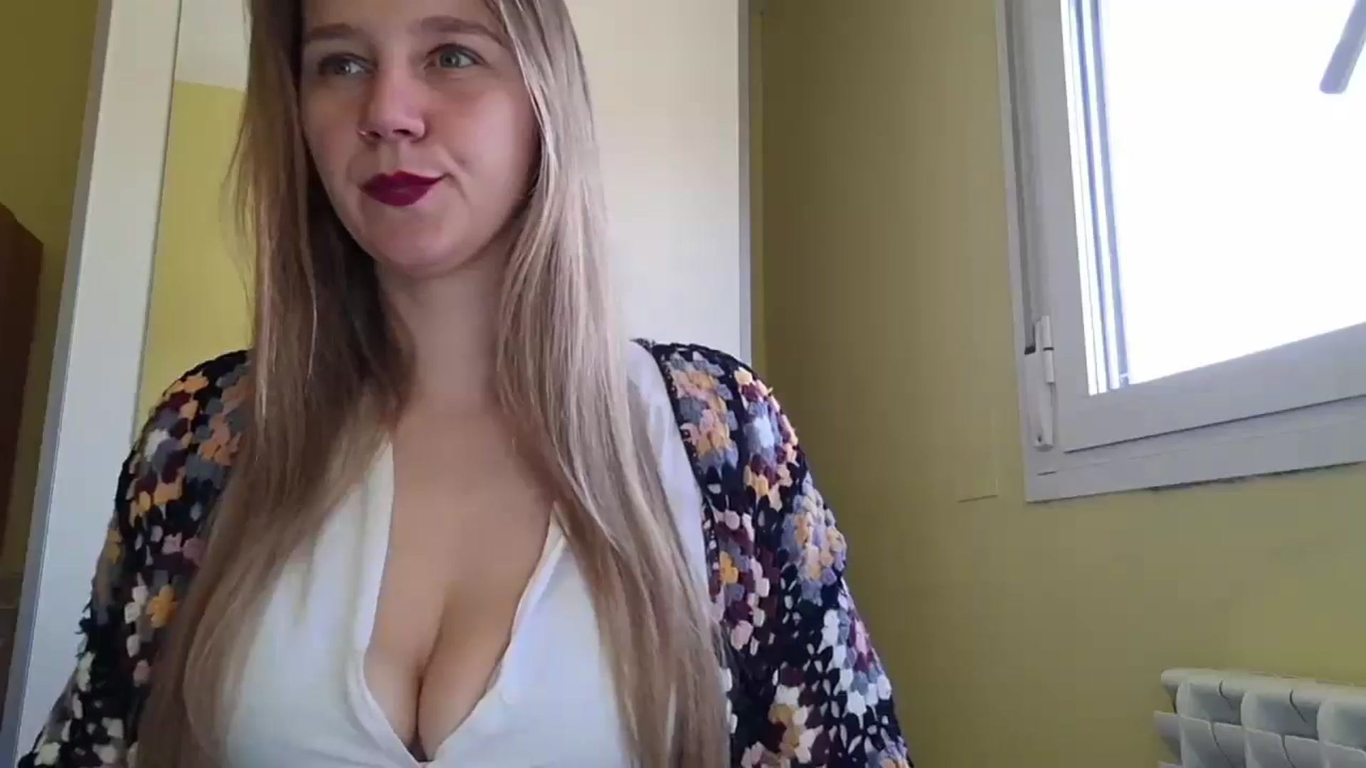 Gallery image thumbnail from KrisssKiss1's myfreecams stream on, 05/11/2026, 11:36 image 15 of 20