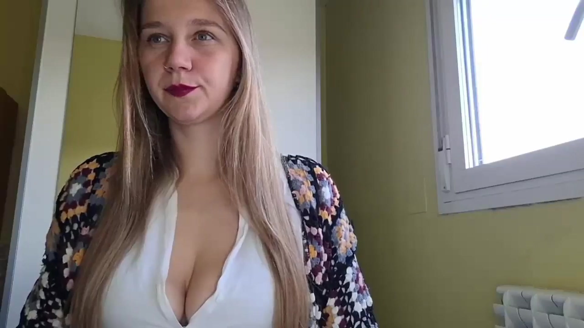 Gallery image thumbnail from KrisssKiss1's myfreecams stream on, 05/11/2026, 11:36 image 4 of 20