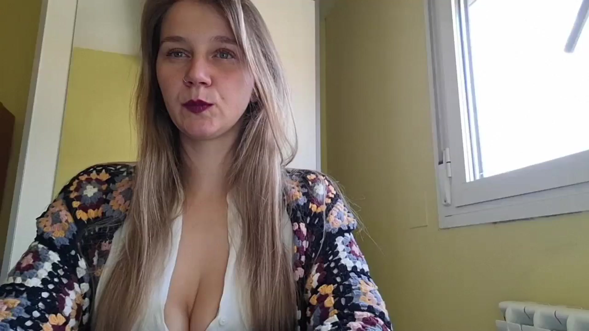 Gallery image thumbnail from KrisssKiss1's myfreecams stream on, 05/11/2026, 14:10 image 14 of 20