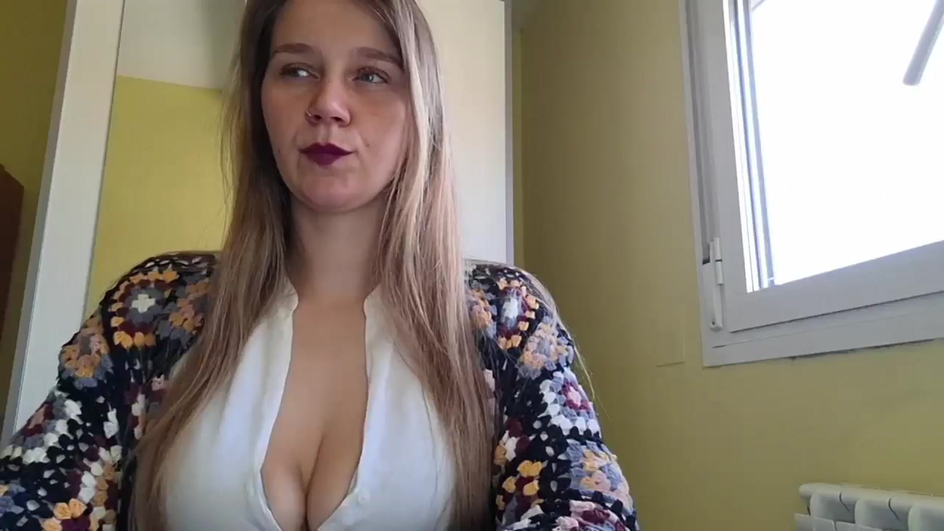 Gallery image thumbnail from KrisssKiss1's myfreecams stream on, 05/11/2026, 14:10 image 4 of 20