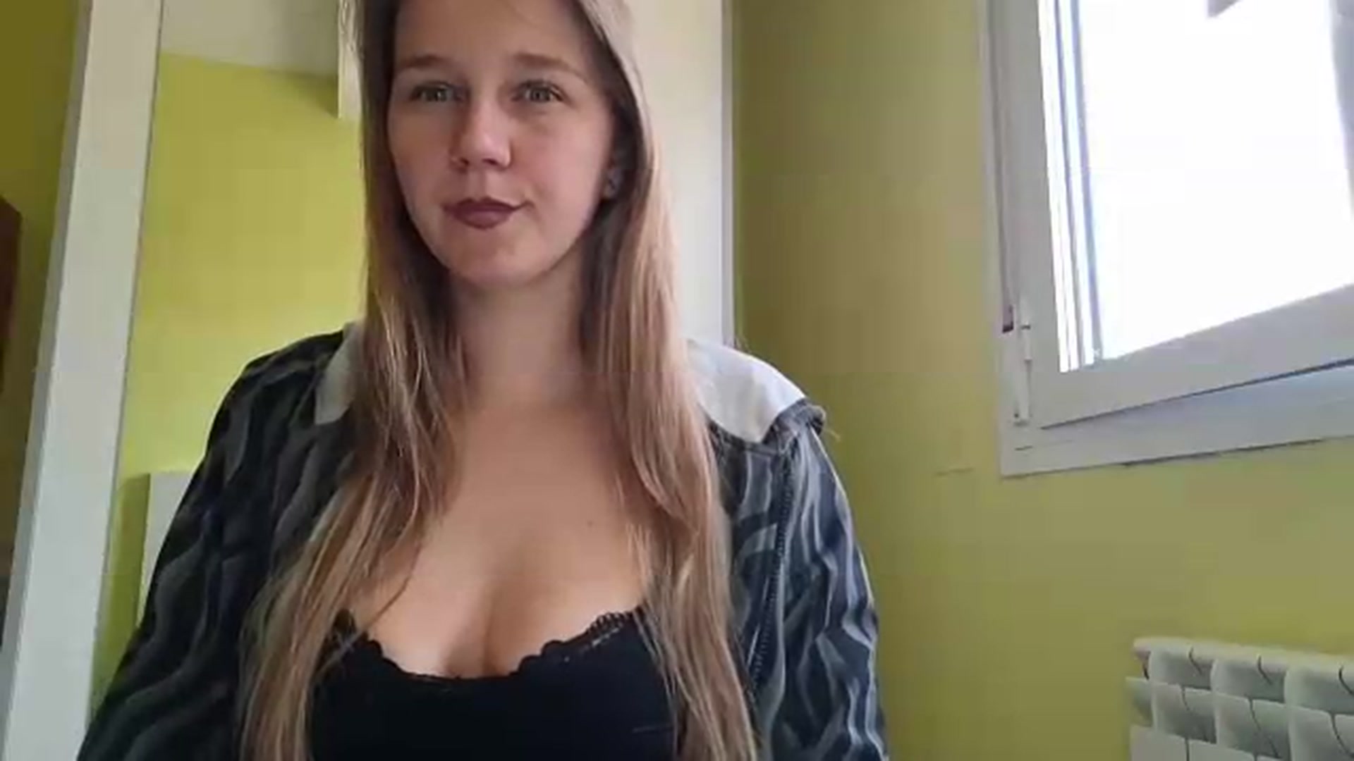 Gallery image thumbnail from KrisssKiss1's myfreecams stream on, 05/12/2026, 14:55 image 15 of 20