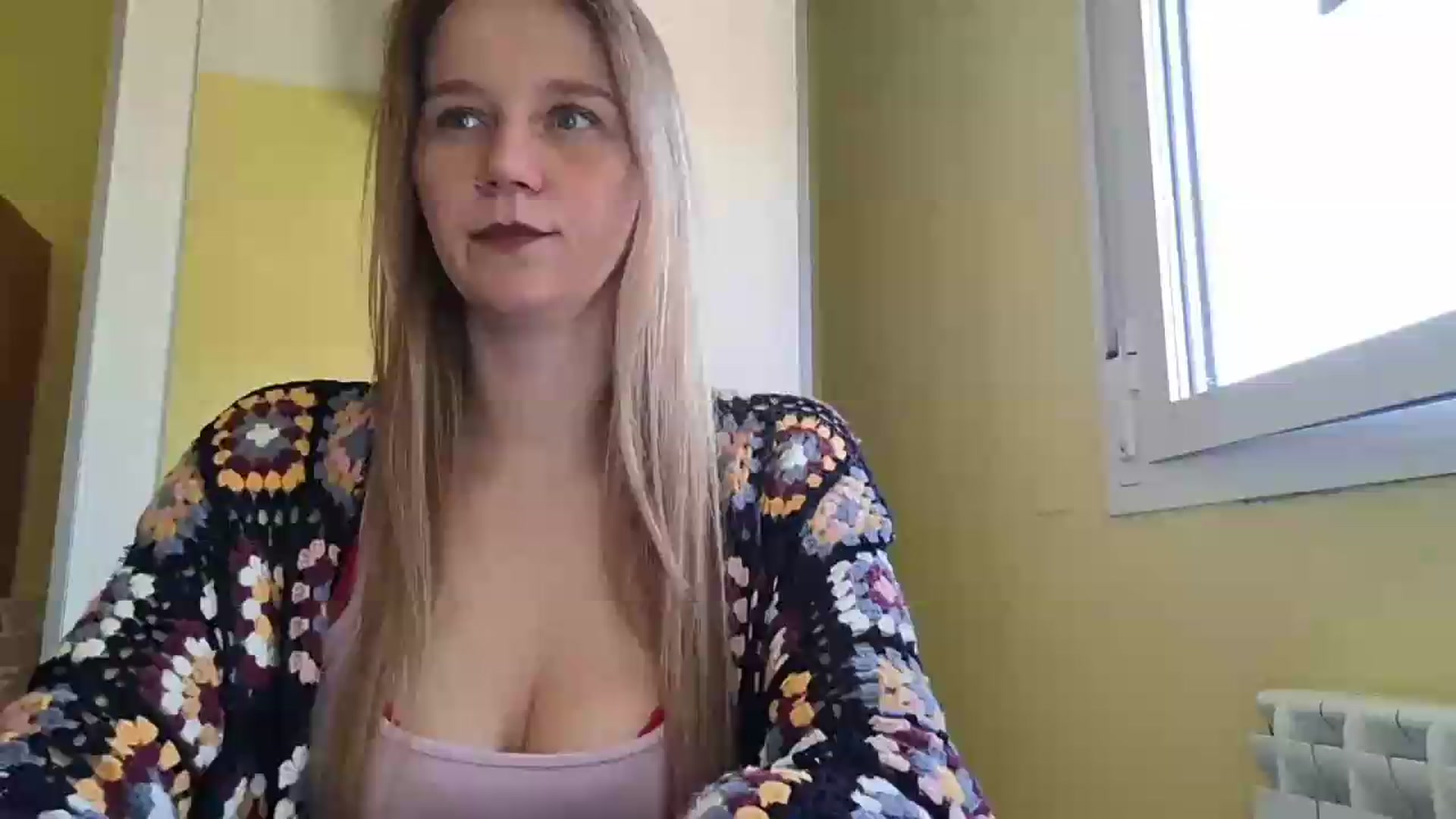 Gallery image thumbnail from KrisssKiss1's myfreecams stream on, 05/19/2026, 15:01 image 6 of 20
