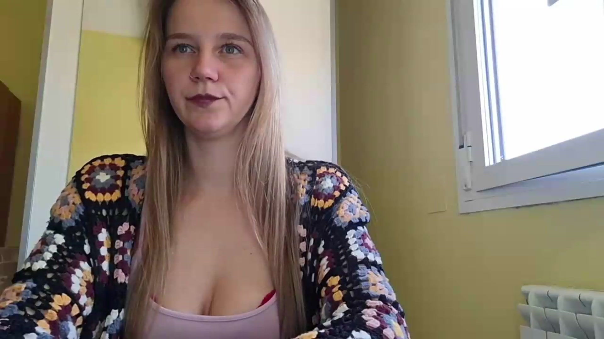 Gallery image thumbnail from KrisssKiss1's myfreecams stream on, 05/19/2026, 15:01 image 5 of 20