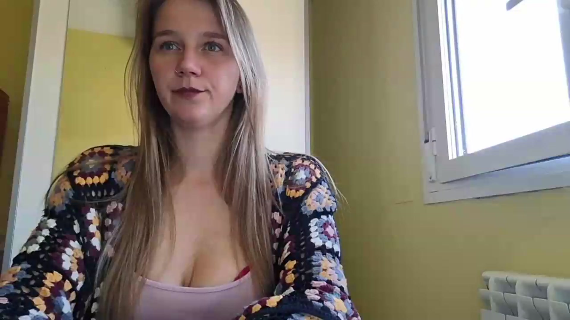 Gallery image thumbnail from KrisssKiss1's myfreecams stream on, 05/19/2026, 15:01 image 13 of 20