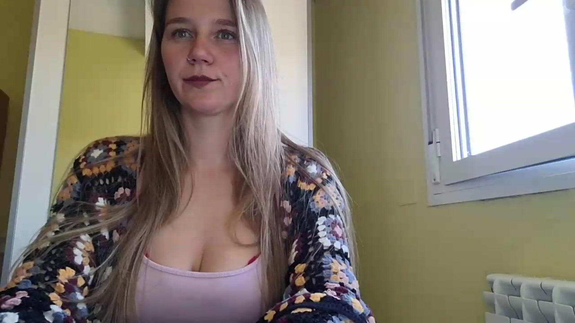 Gallery image thumbnail from KrisssKiss1's myfreecams stream on, 05/19/2026, 15:01 image 16 of 20