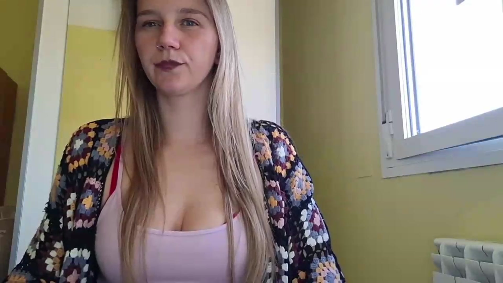 Gallery image thumbnail from KrisssKiss1's myfreecams stream on, 05/19/2026, 15:01 image 7 of 20