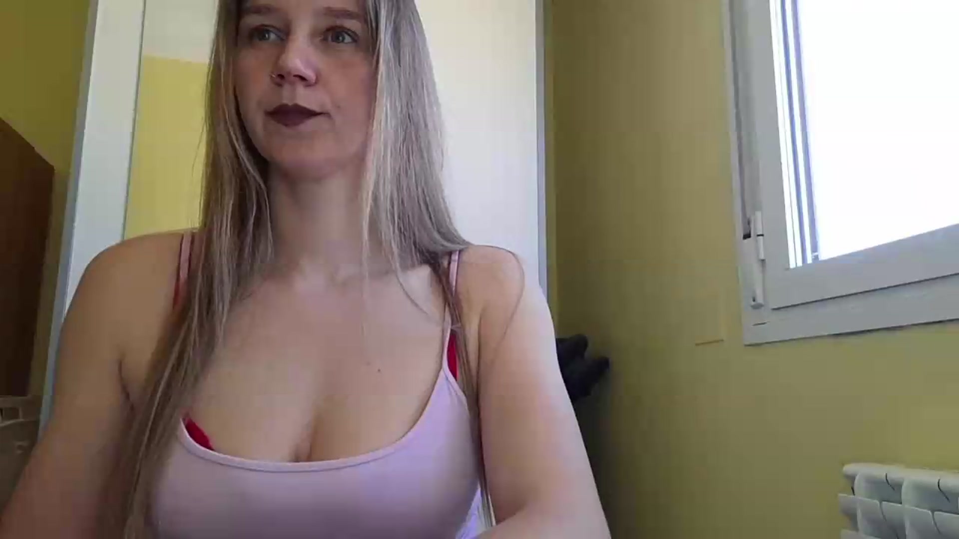 Gallery image thumbnail from KrisssKiss1's myfreecams stream on, 05/26/2026, 12:35 image 17 of 20