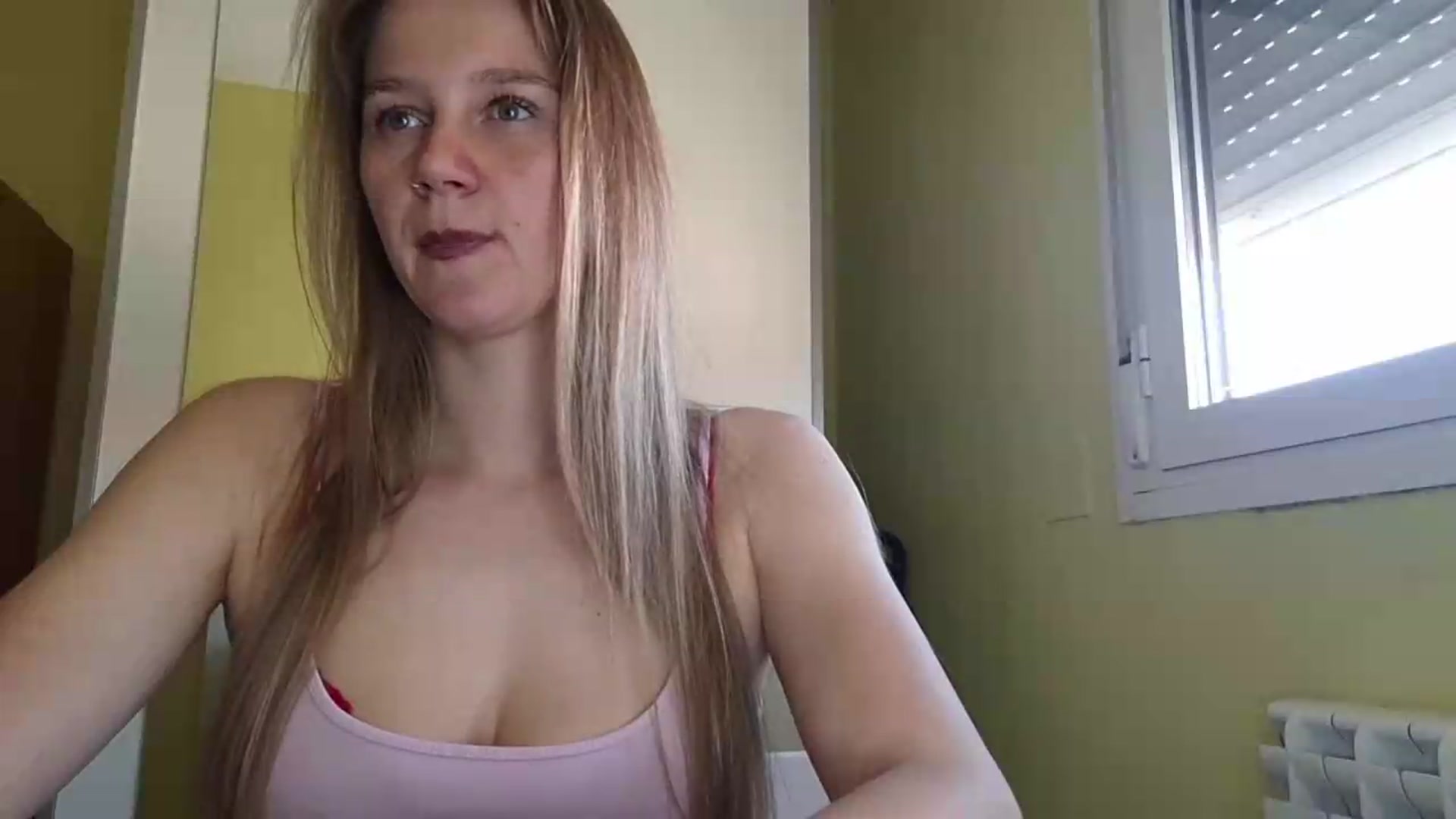 Gallery image thumbnail from KrisssKiss1's myfreecams stream on, 05/30/2026, 12:21 image 18 of 20