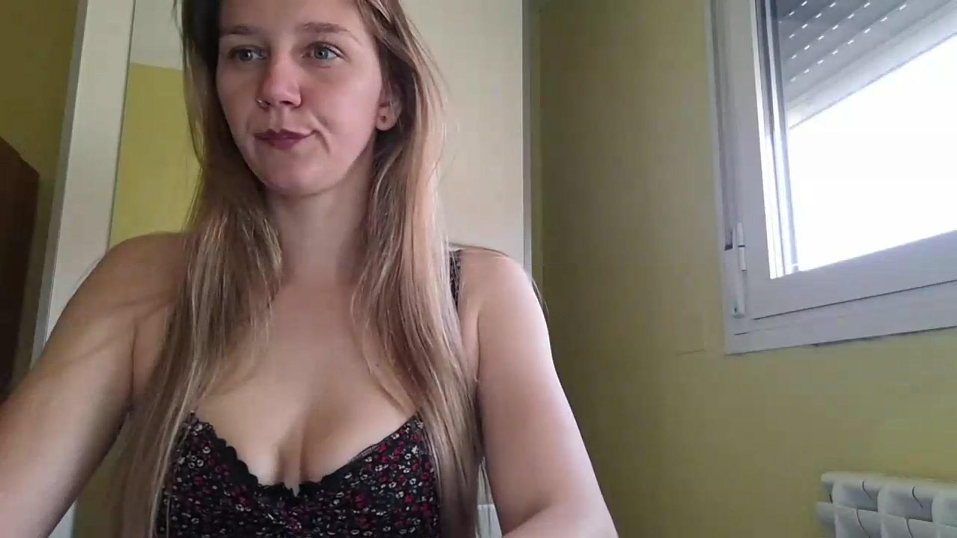 Gallery image thumbnail from KrisssKiss1's myfreecams stream on, 05/31/2026, 12:44 image 18 of 20