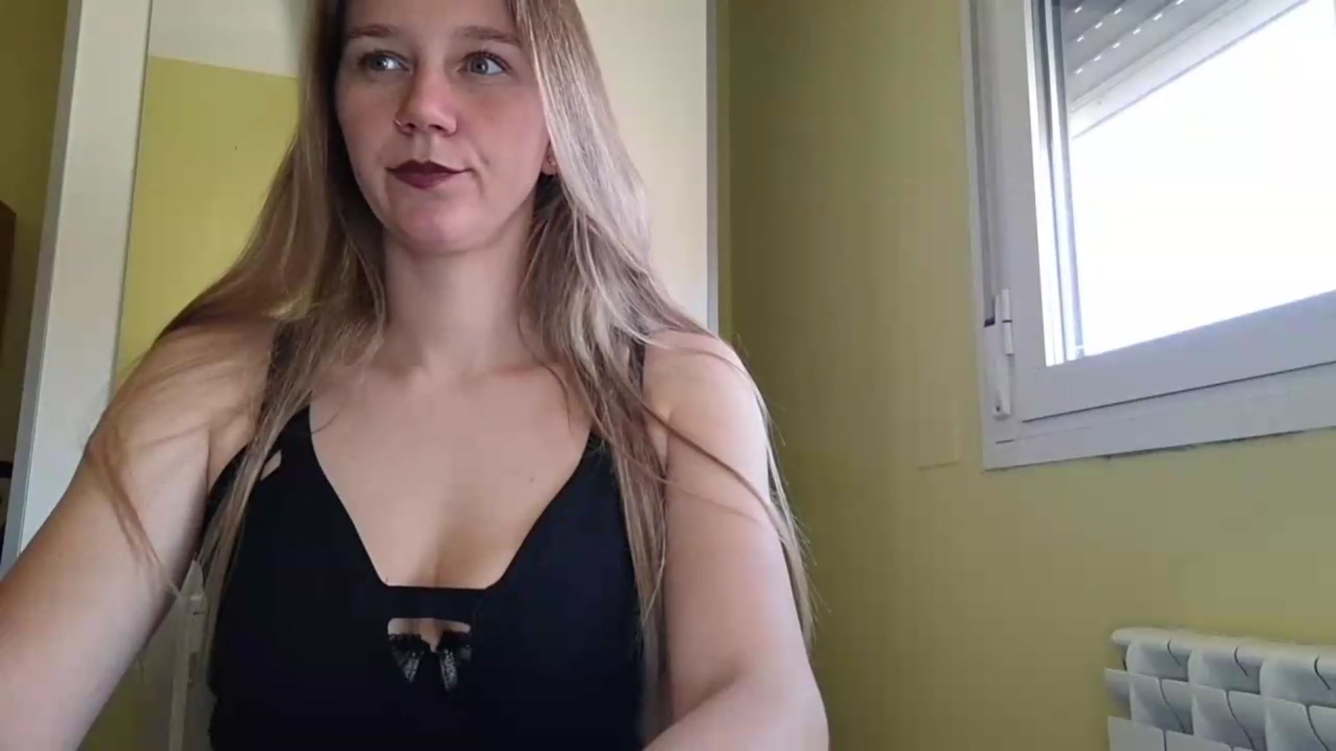 Gallery image thumbnail from KrisssKiss1's myfreecams stream on, 06/01/2026, 12:47 image 6 of 20
