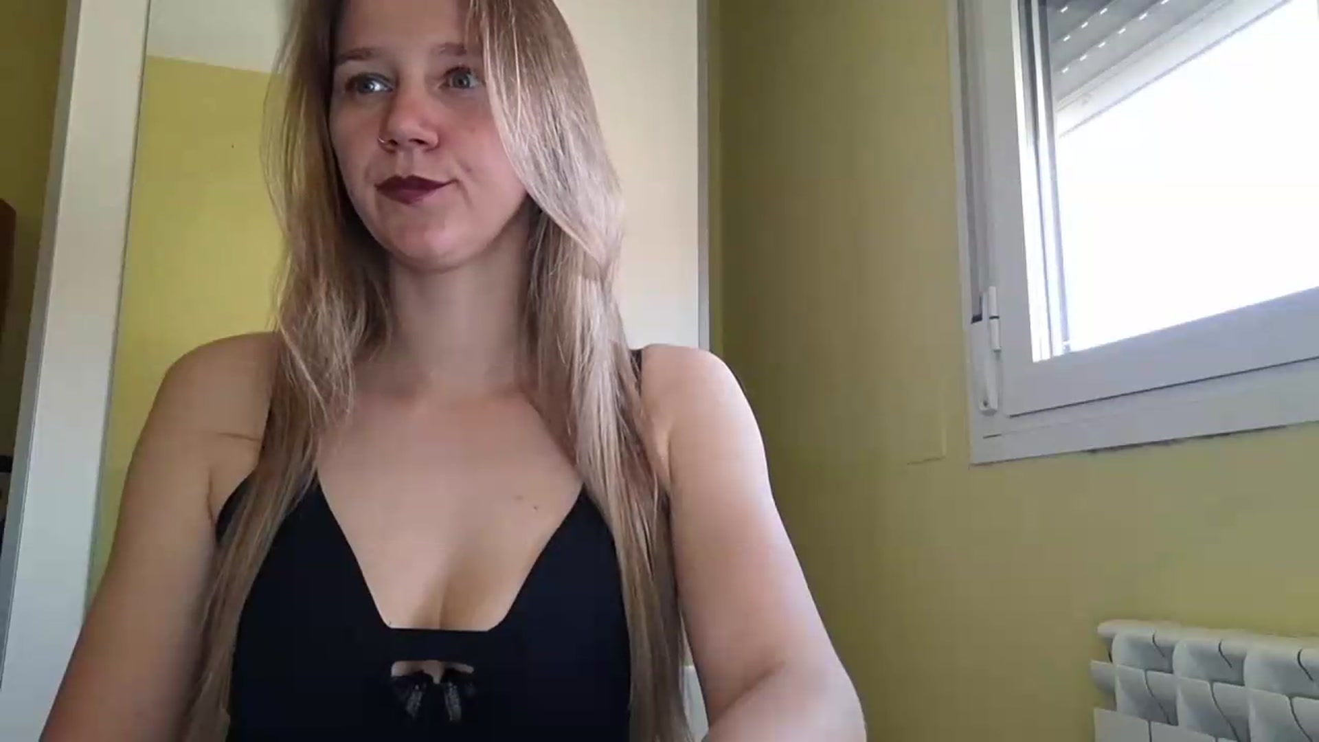 Gallery image thumbnail from KrisssKiss1's myfreecams stream on, 06/01/2026, 12:47 image 3 of 20