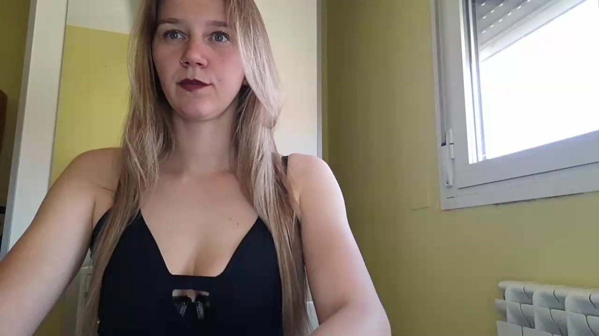 Gallery image thumbnail from KrisssKiss1's myfreecams stream on, 06/01/2026, 12:47 image 2 of 20
