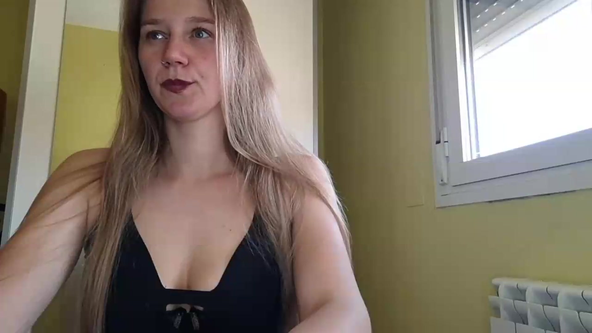 Gallery image thumbnail from KrisssKiss1's myfreecams stream on, 06/01/2026, 12:47 image 19 of 20
