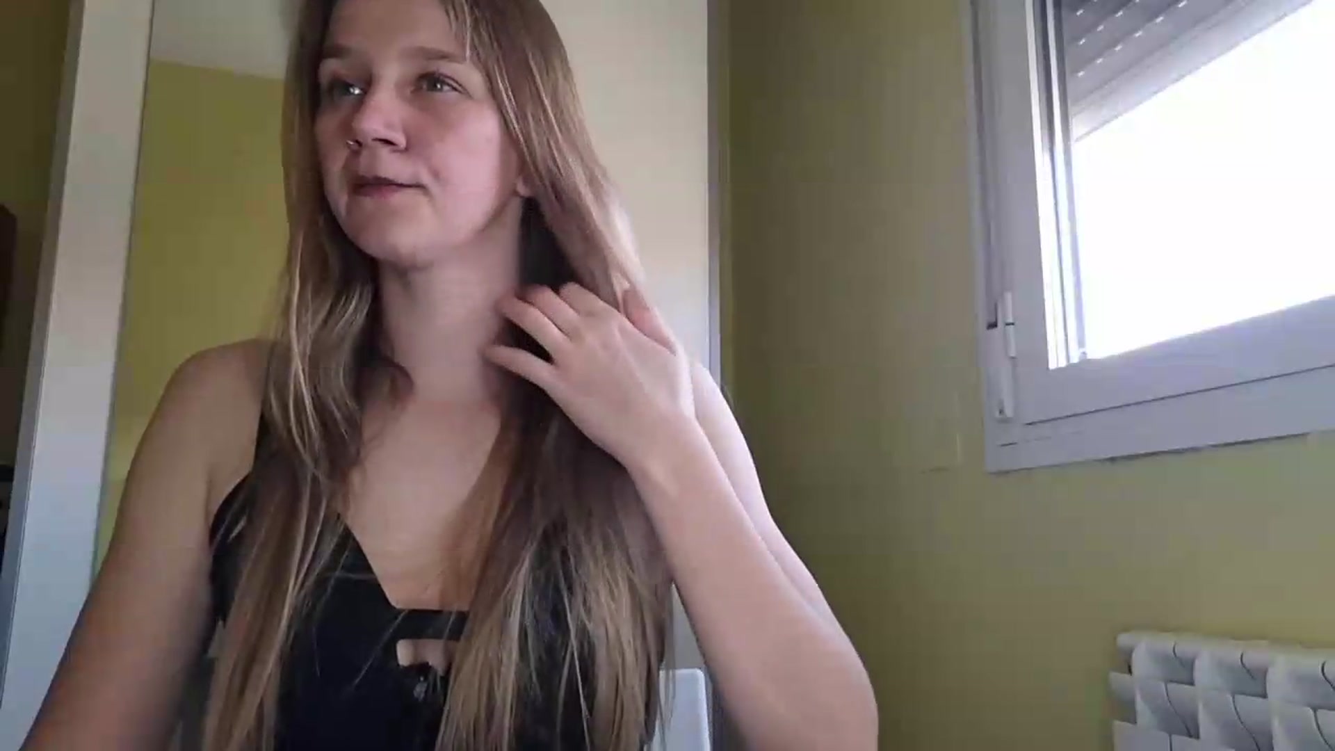Gallery image thumbnail from KrisssKiss1's myfreecams stream on, 06/01/2026, 15:17 image 14 of 20