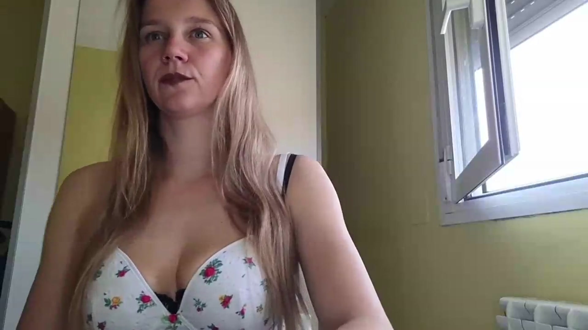 Gallery image thumbnail from KrisssKiss1's myfreecams stream on, 06/02/2026, 12:54 image 20 of 20