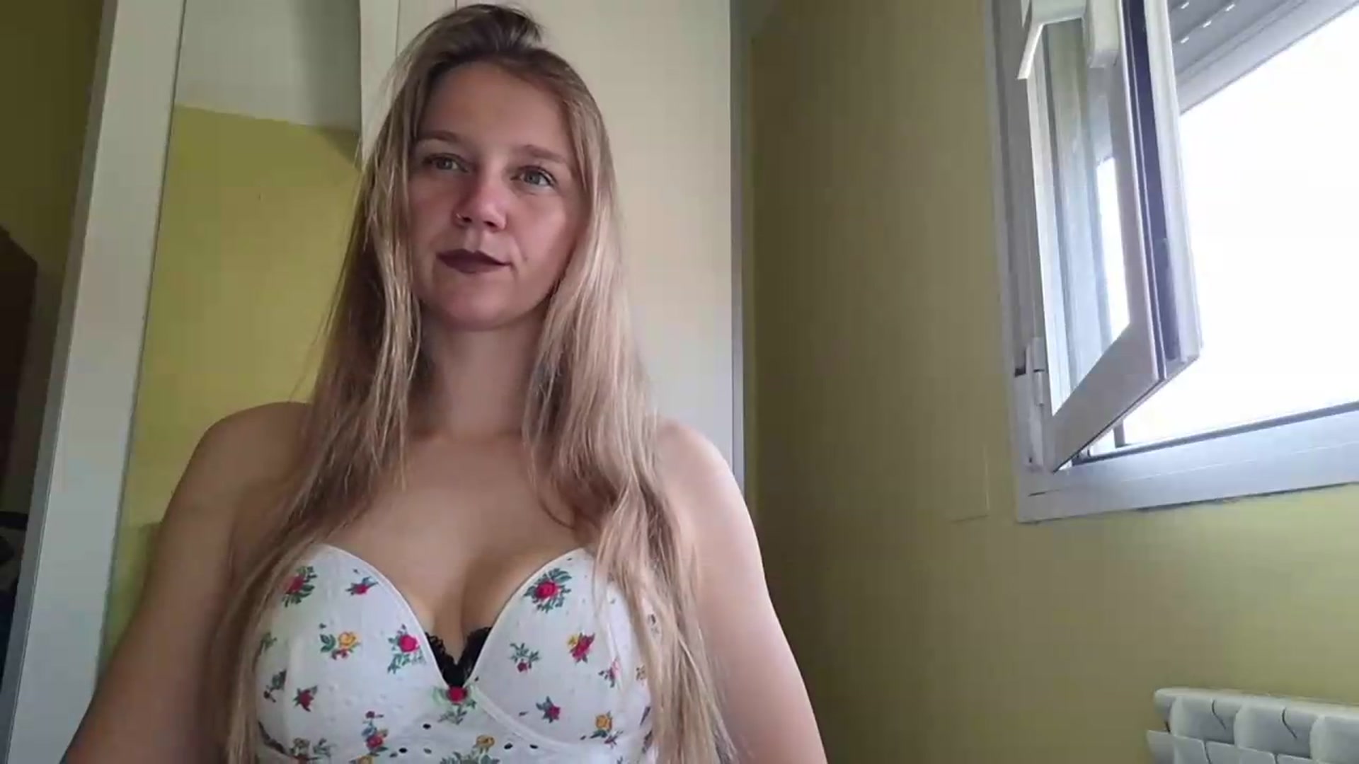 Gallery image thumbnail from KrisssKiss1's myfreecams stream on, 06/02/2026, 12:54 image 14 of 20