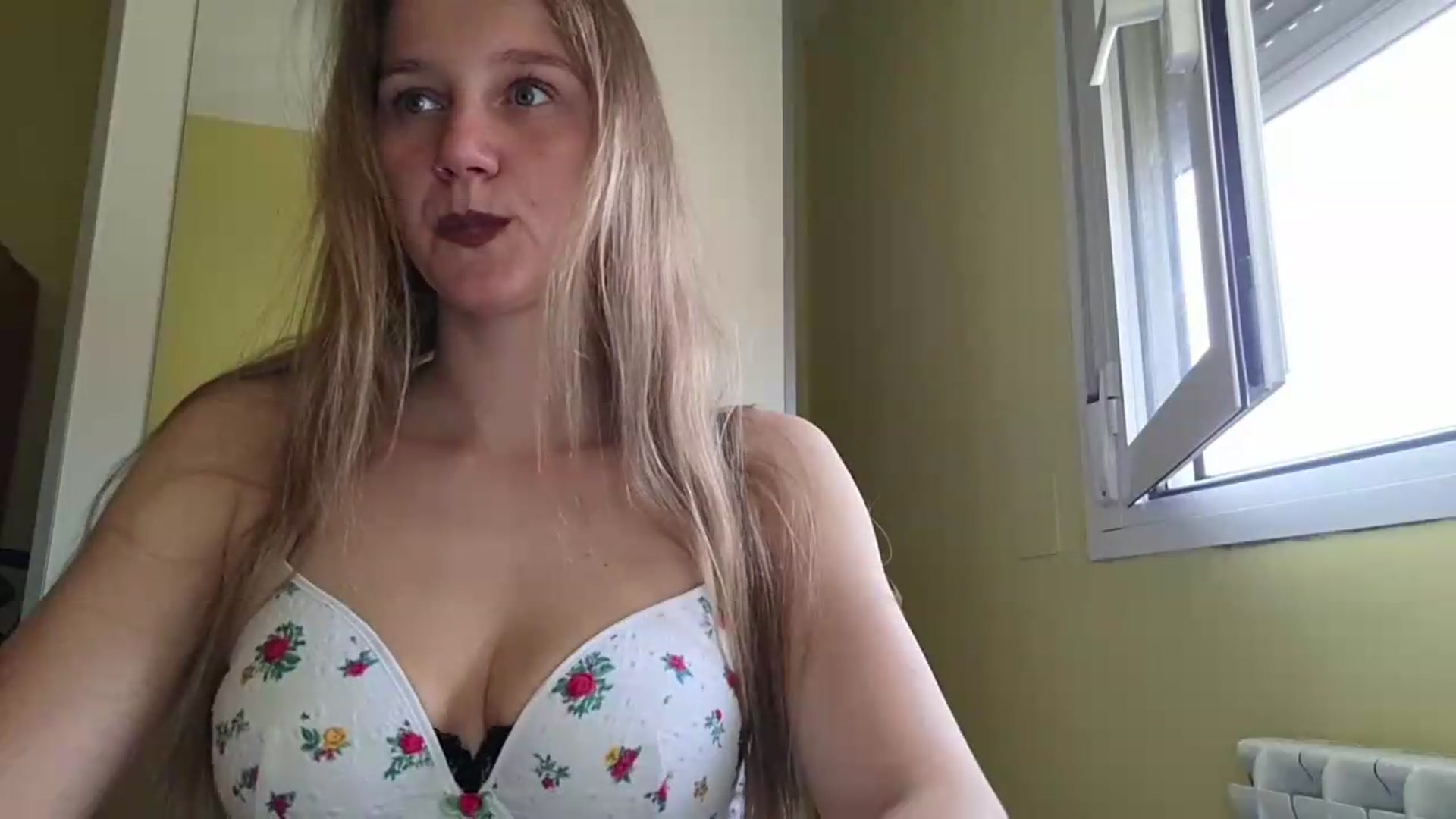 Gallery image thumbnail from KrisssKiss1's myfreecams stream on, 06/02/2026, 12:54 image 5 of 20