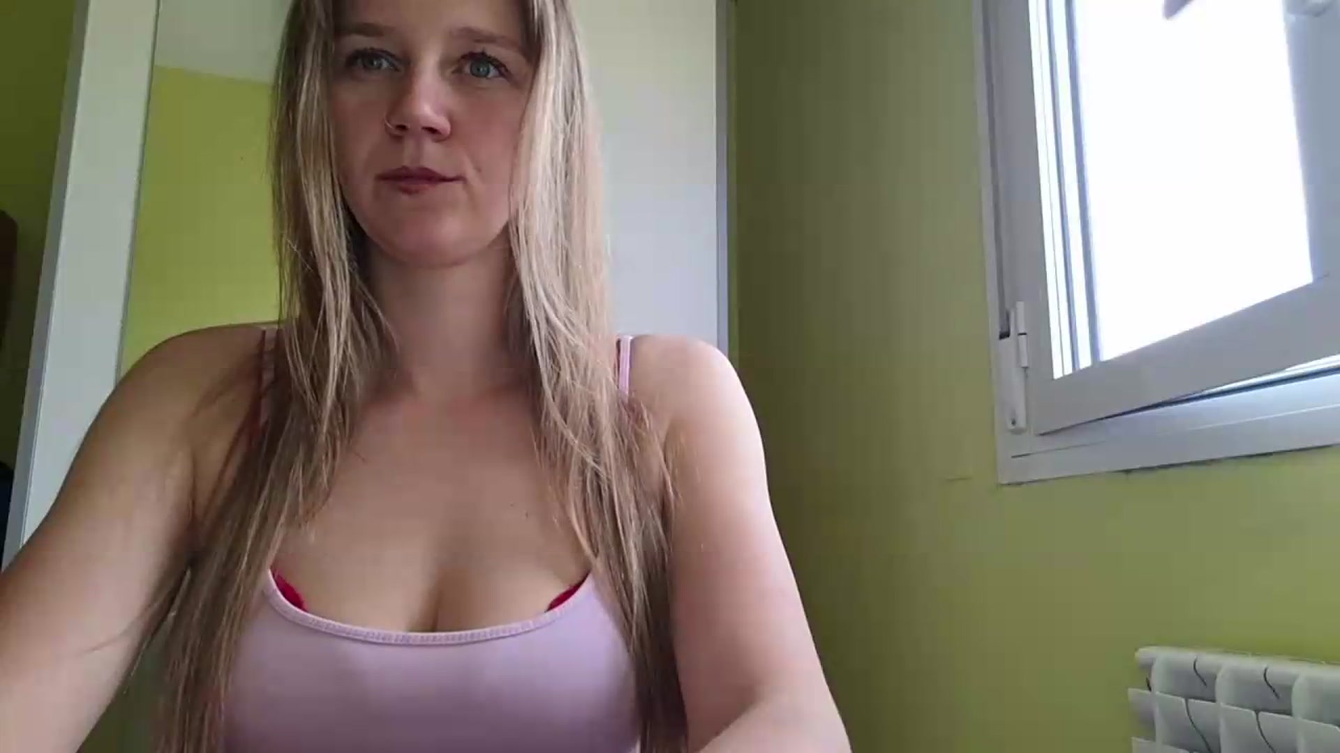 Gallery image thumbnail from KrisssKiss1's myfreecams stream on, 06/05/2026, 13:10 image 5 of 20