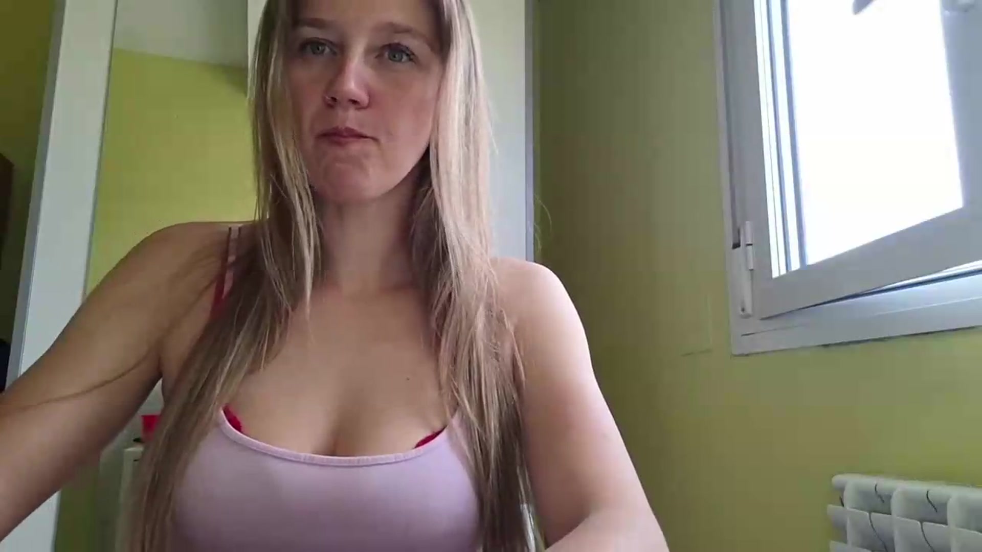 Gallery image thumbnail from KrisssKiss1's myfreecams stream on, 06/05/2026, 13:10 image 3 of 20