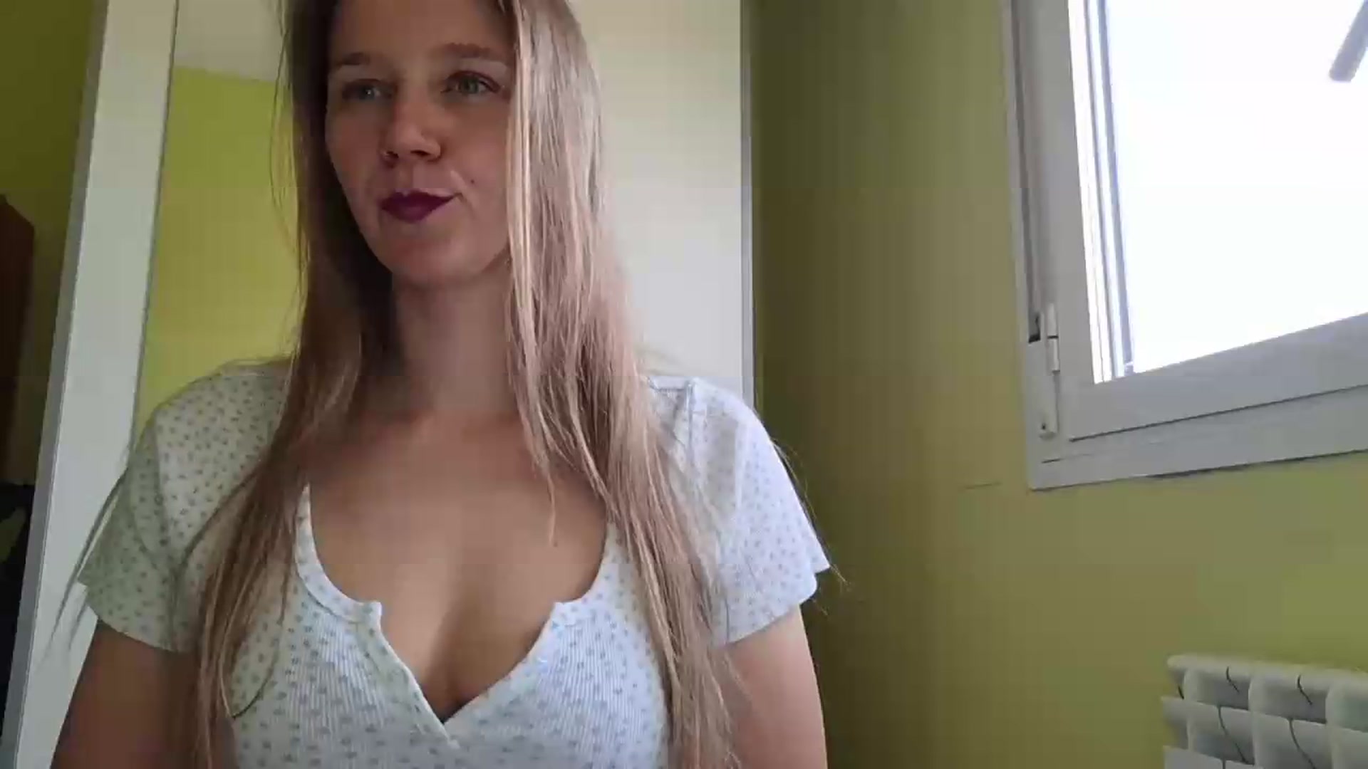 Gallery image thumbnail from KrisssKiss1's myfreecams stream on, 06/06/2026, 11:11 image 10 of 20