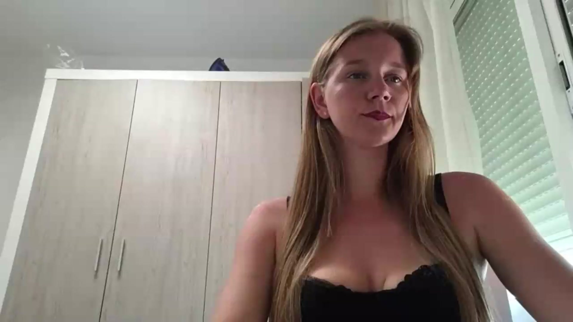 Gallery image thumbnail from KrisssKiss1's myfreecams stream on, 06/14/2026, 13:06 image 9 of 20