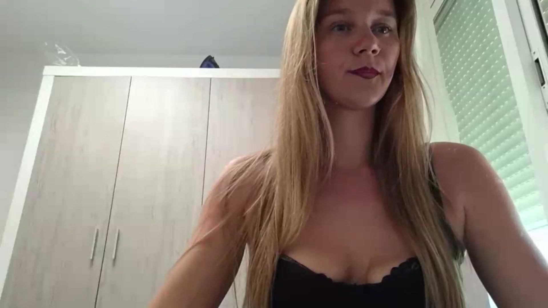Gallery image thumbnail from KrisssKiss1's myfreecams stream on, 06/14/2026, 13:06 image 16 of 20