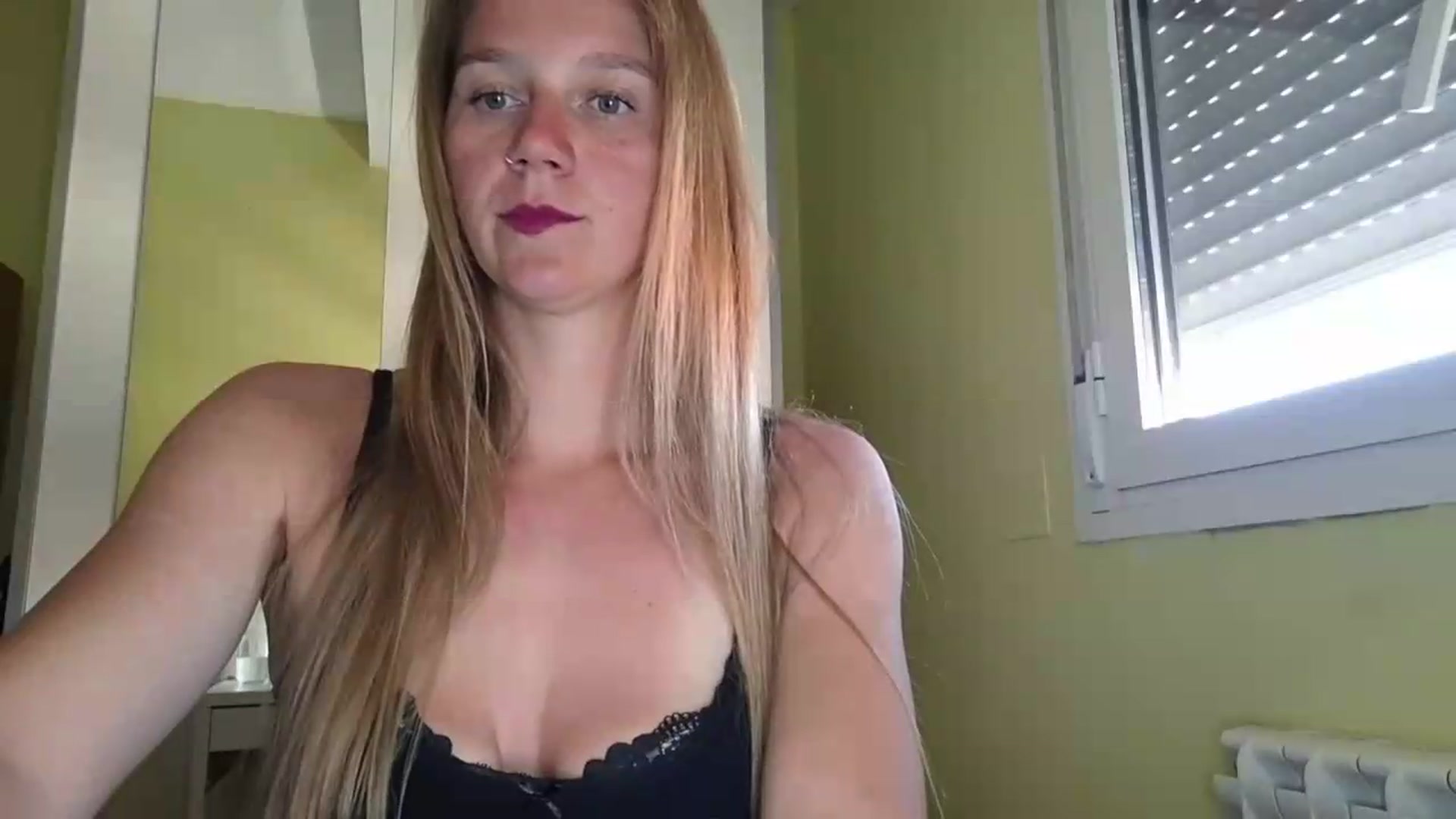 Gallery image thumbnail from KrisssKiss1's myfreecams stream on, 06/16/2026, 12:26 image 14 of 20