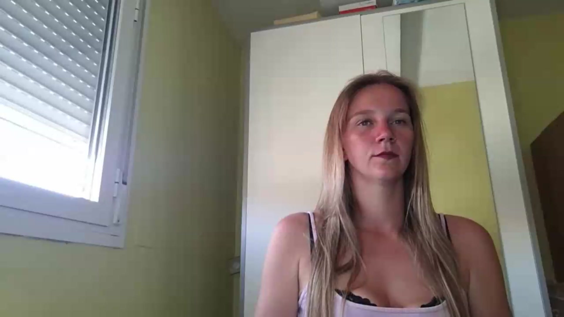 Gallery image thumbnail from KrisssKiss1's myfreecams stream on, 06/20/2026, 12:31 image 17 of 20