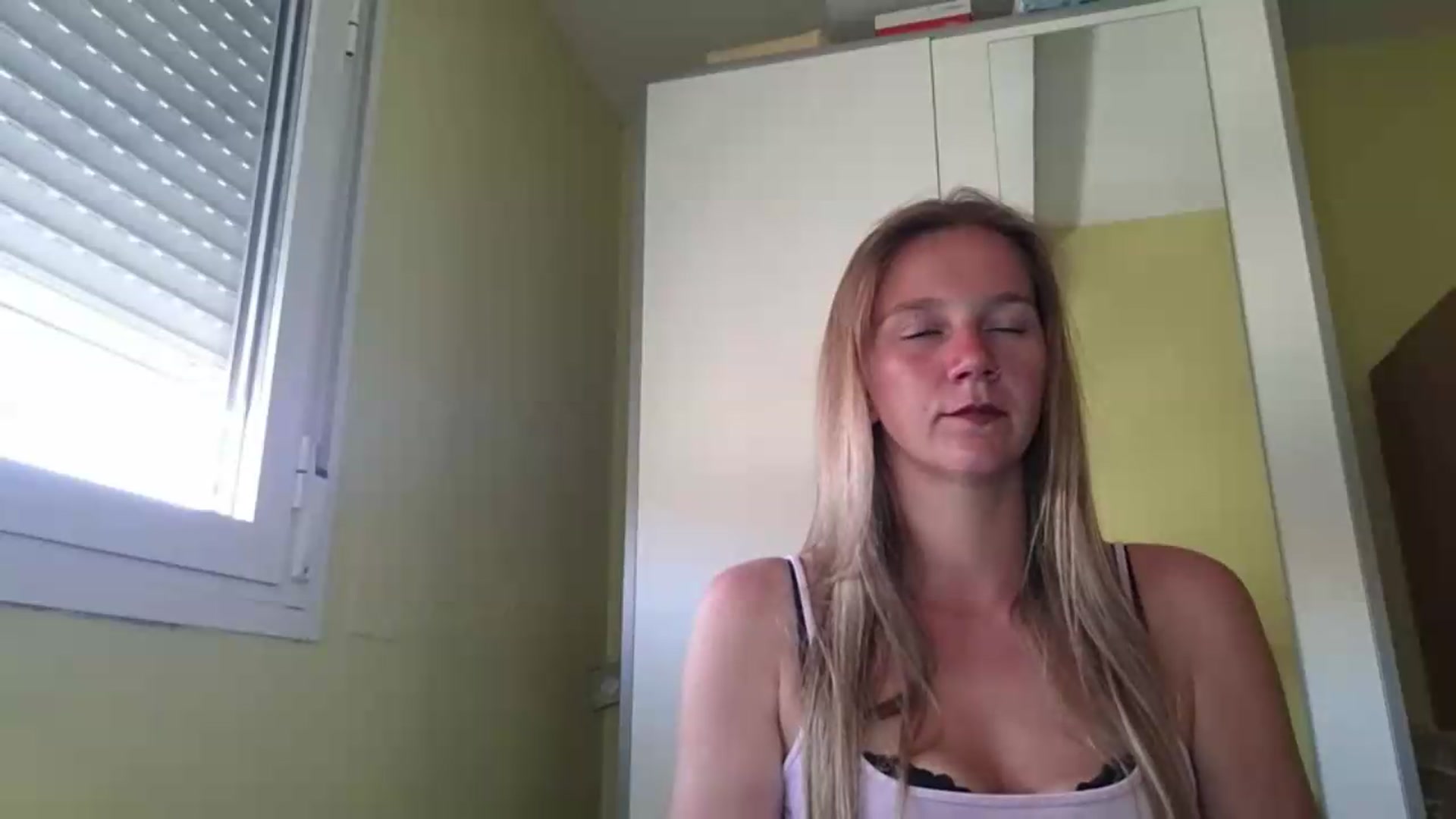 Gallery image thumbnail from KrisssKiss1's myfreecams stream on, 06/20/2026, 12:31 image 19 of 20