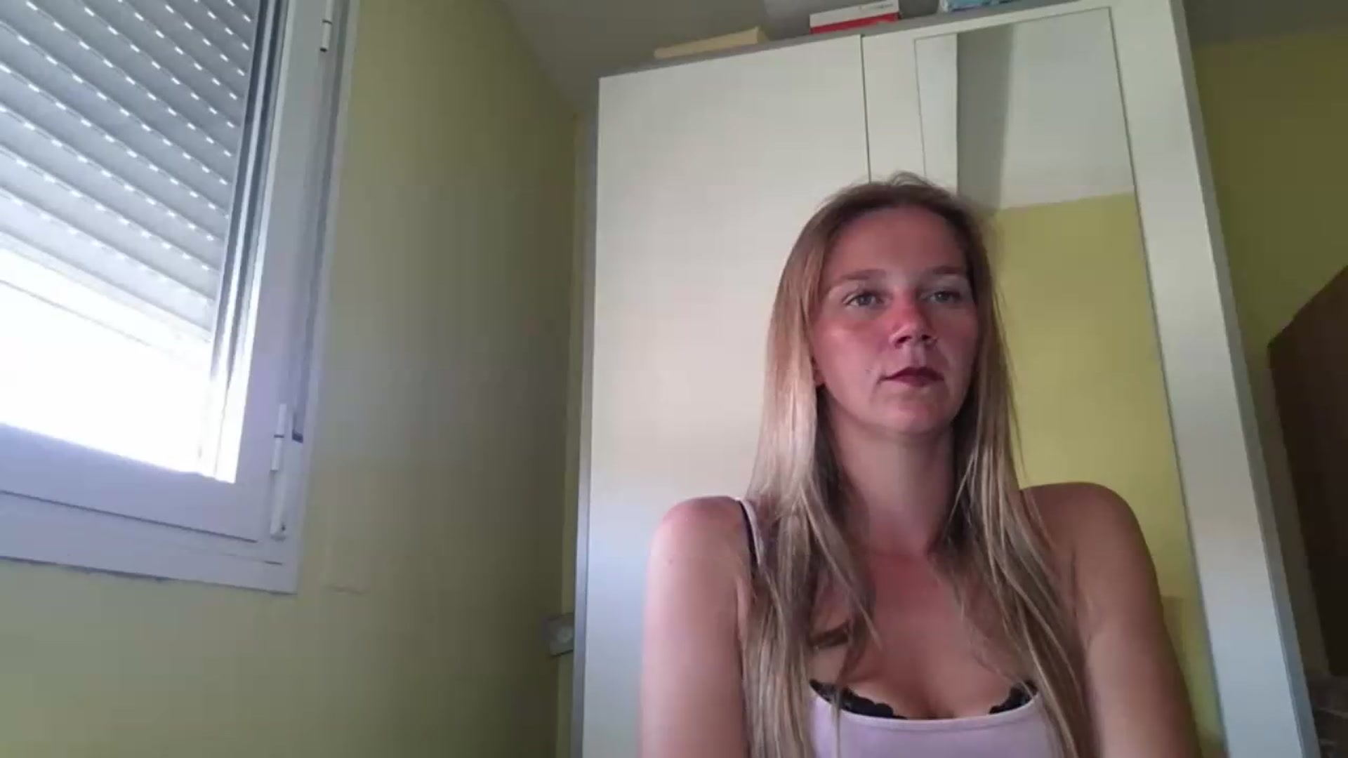 Gallery image thumbnail from KrisssKiss1's myfreecams stream on, 06/20/2026, 12:31 image 18 of 20