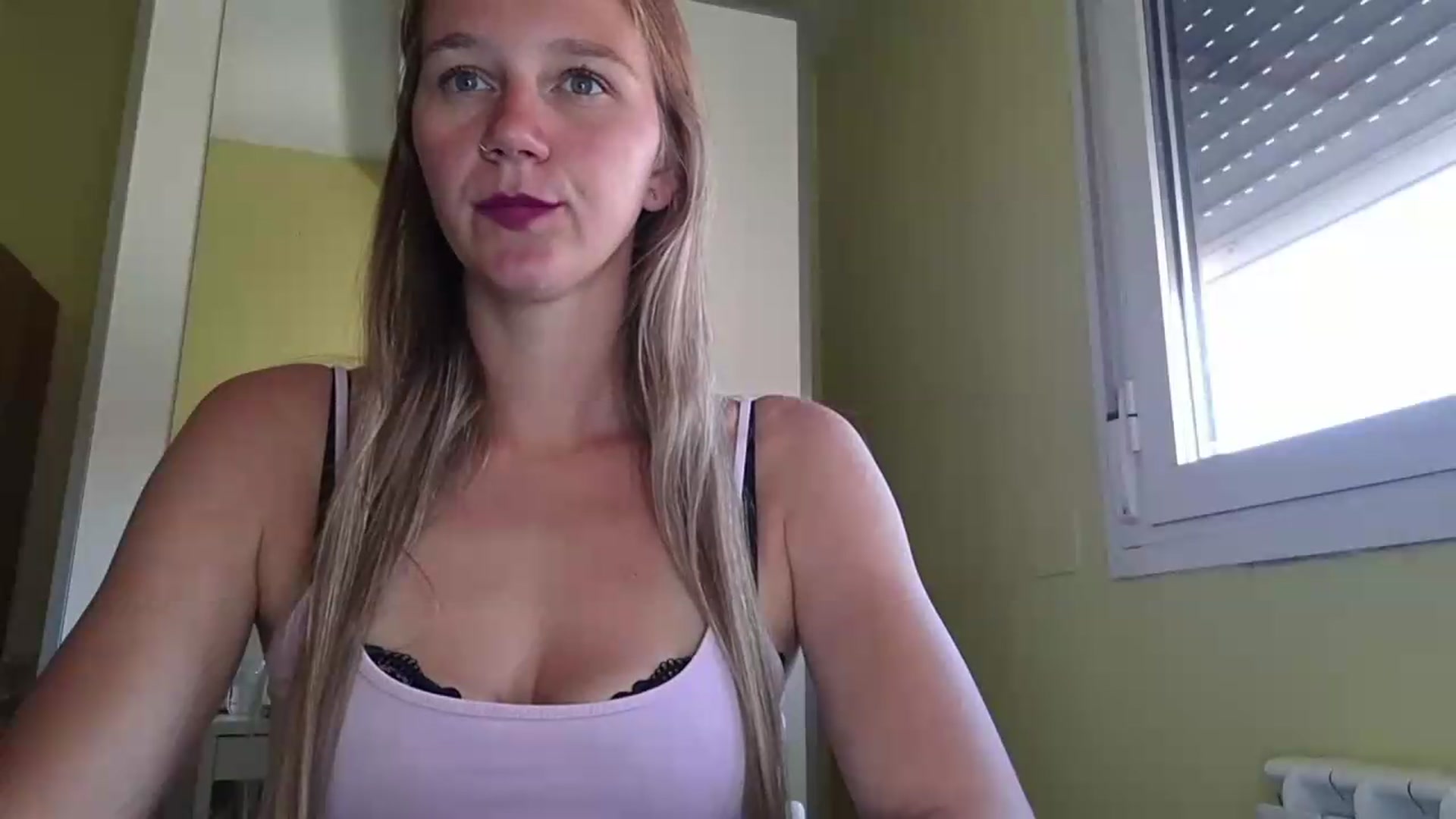 Gallery image thumbnail from KrisssKiss1's myfreecams stream on, 06/23/2026, 10:27 image 2 of 20